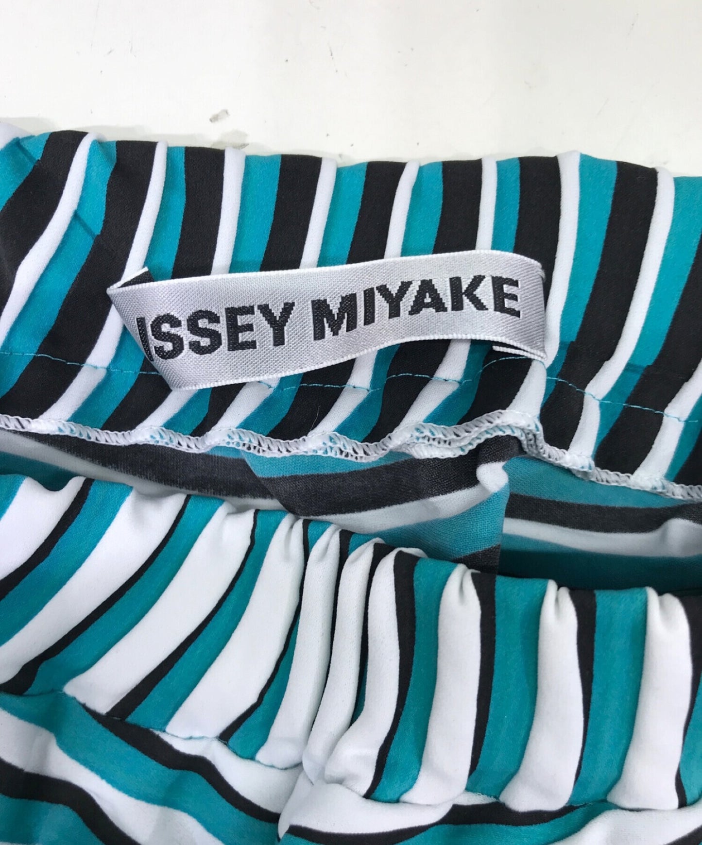 [Pre-owned] ISSEY MIYAKE Wavy pleats sarouel pants IM81FF010