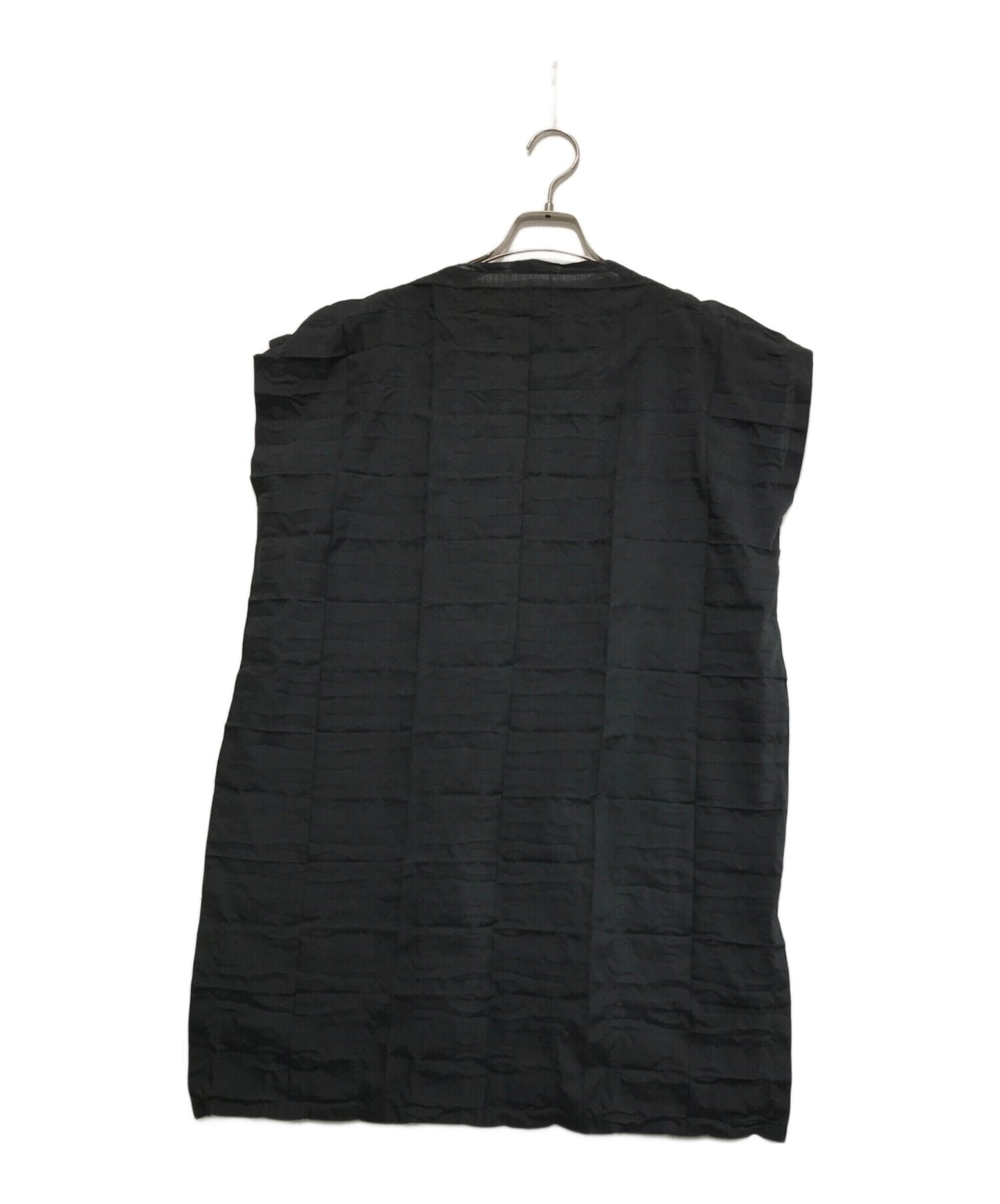 [Pre-owned] ISSEY MIYAKE 3D processed square tops / tops / blouse / cut and sewn / square tops IL23FT804