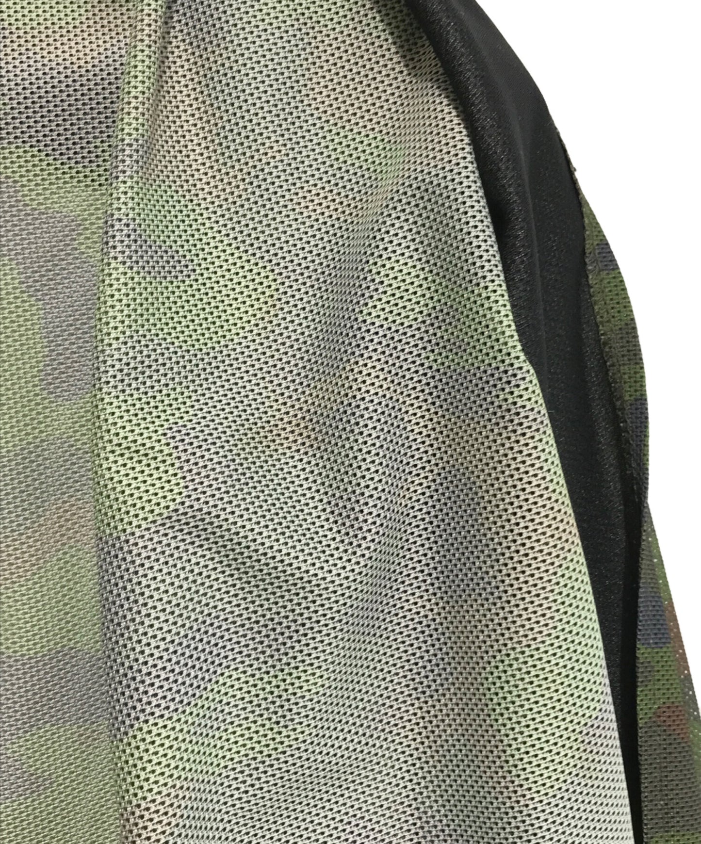 [Pre-owned] COMME des GARCONS Camouflage Mesh Stencil Collar Coat S10104