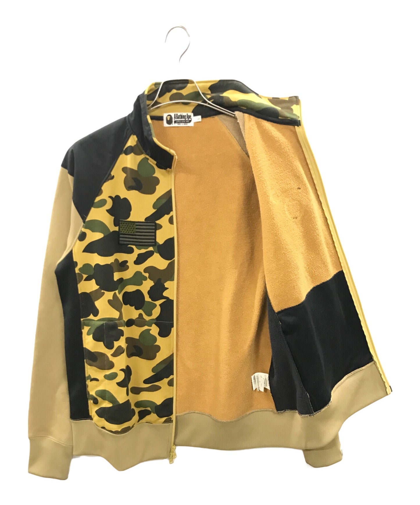 [Pre-owned] A BATHING APE Camo patch zip-up jacket 001SWF301007X