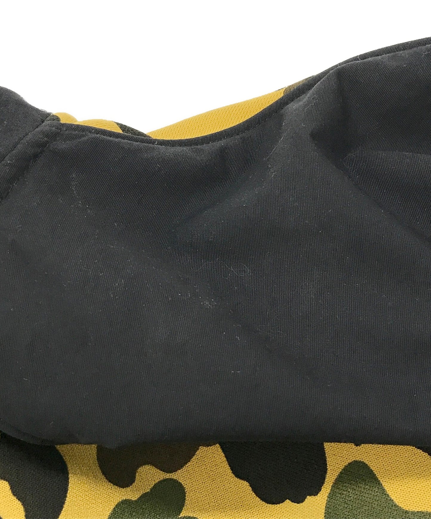 [Pre-owned] A BATHING APE Camo patch zip-up jacket 001SWF301007X