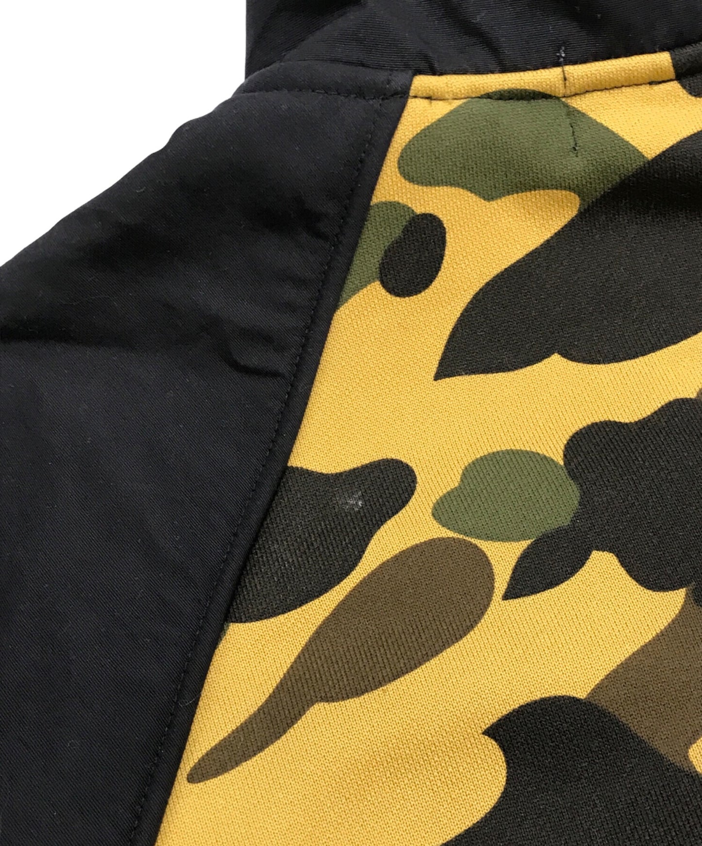 [Pre-owned] A BATHING APE Camo patch zip-up jacket 001SWF301007X