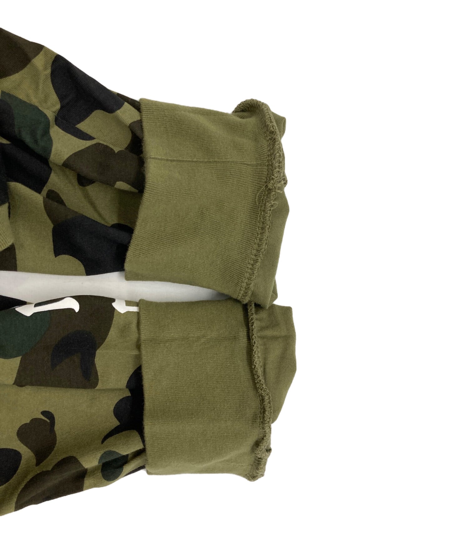 [Pre-owned] A BATHING APE Camouflage Long Sleeve Cut and Sewn / Abasing Ape / 001LTF801001X 001ltf801001x