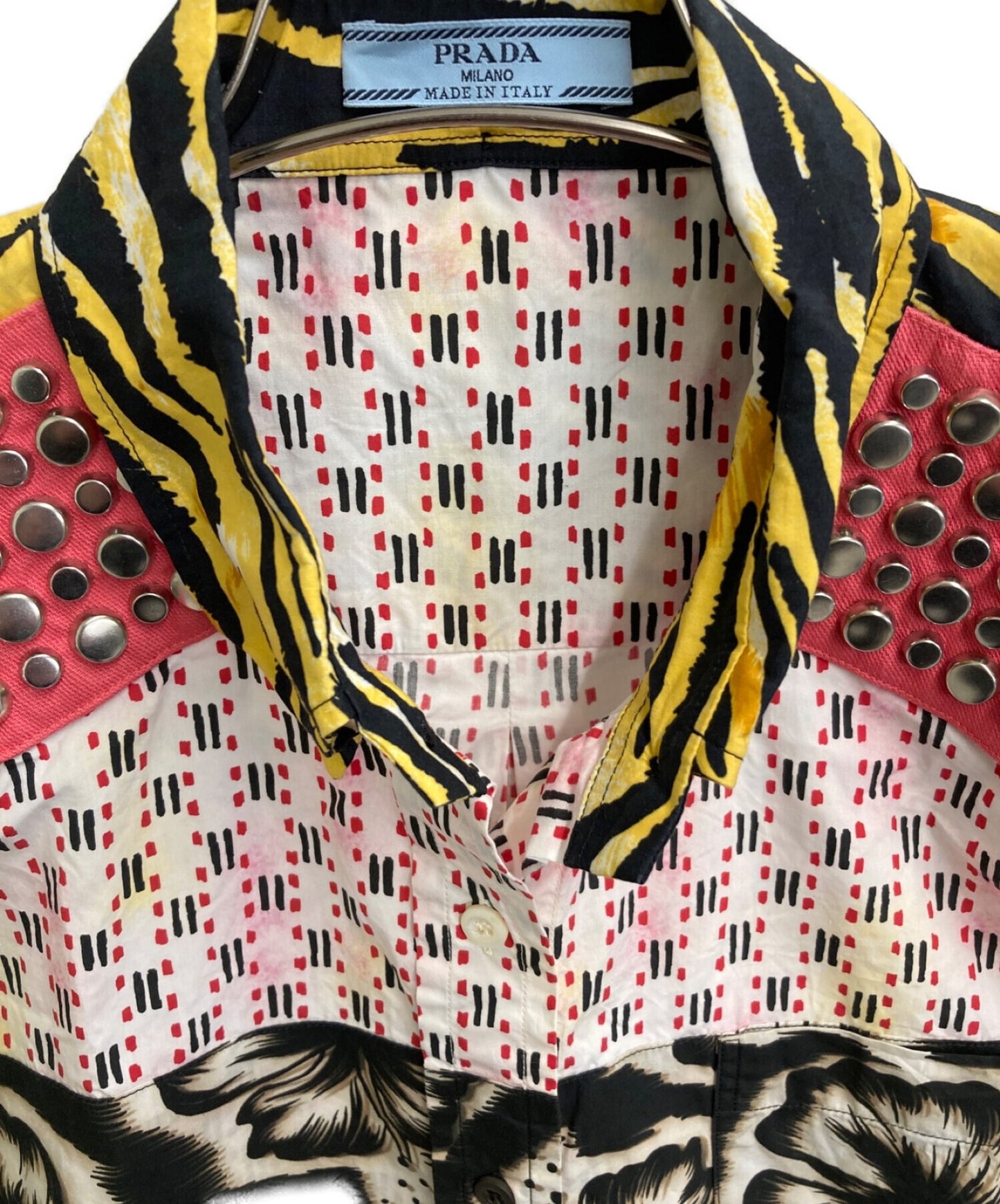 [Pre-owned] PRADA Sleeveless studded shirt P460CR