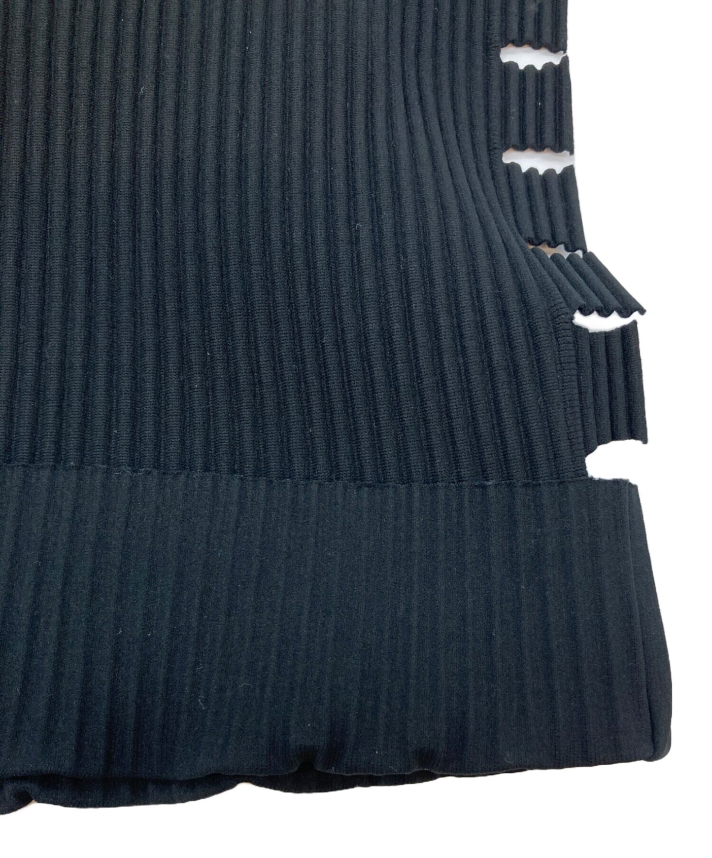 [Pre-owned] me ISSEY MIYAKE BOLD FRINGE PLEATS MI44KG624