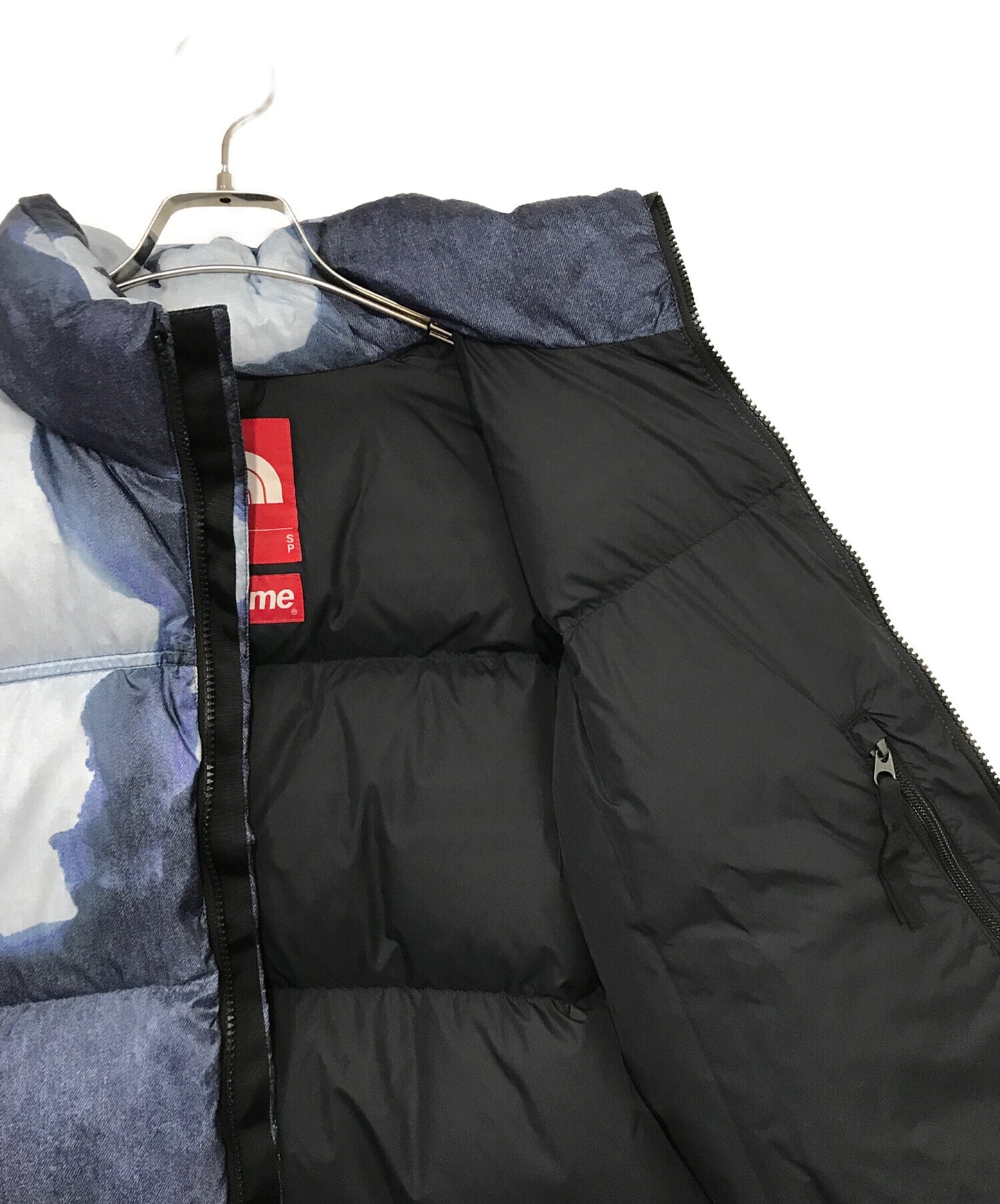 [Pre-owned] SUPREME Bleached Denim Print Nuptse Jacket ND52100I