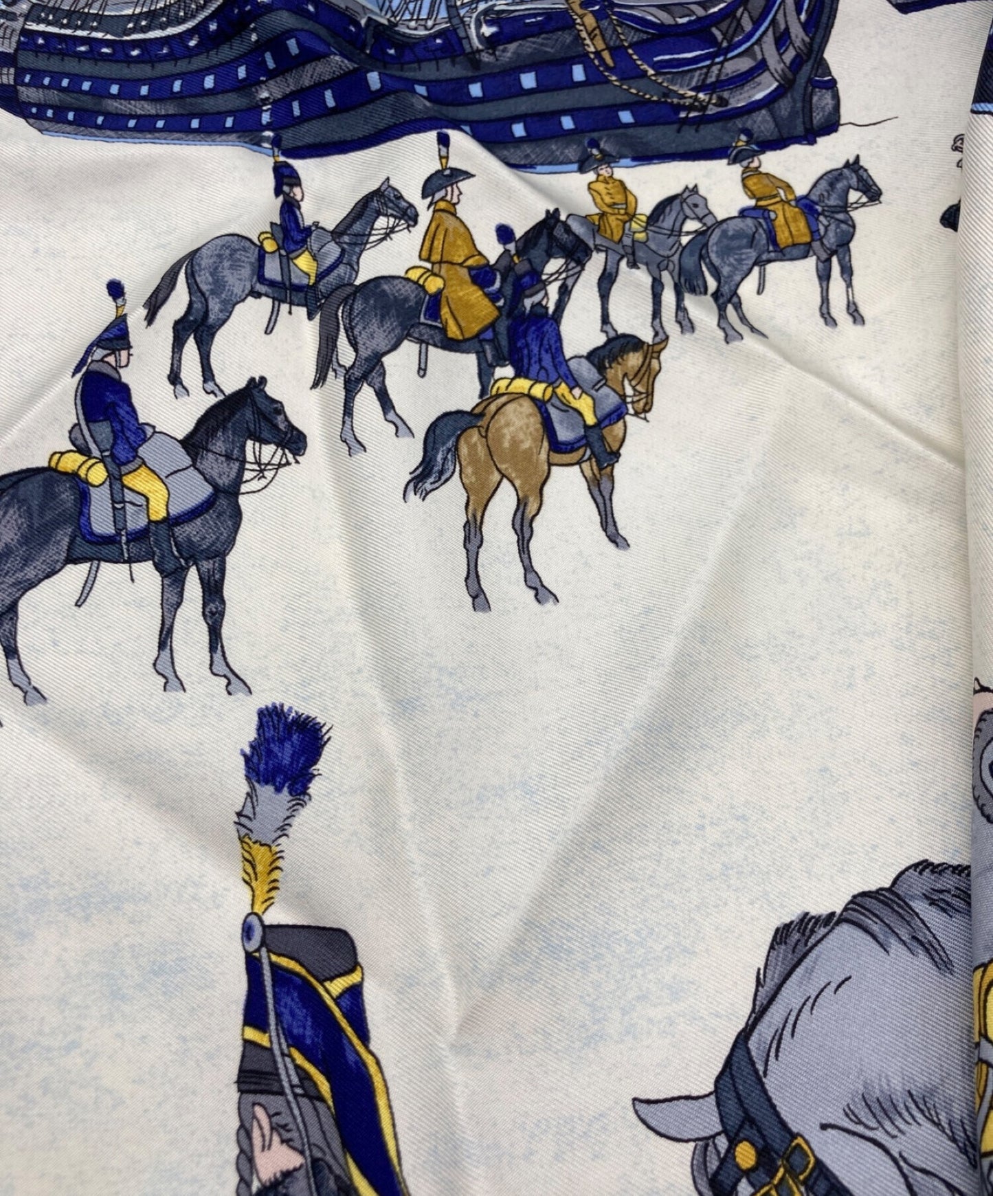 [Pre-owned] HERMES carré 90 marine et cavalerie