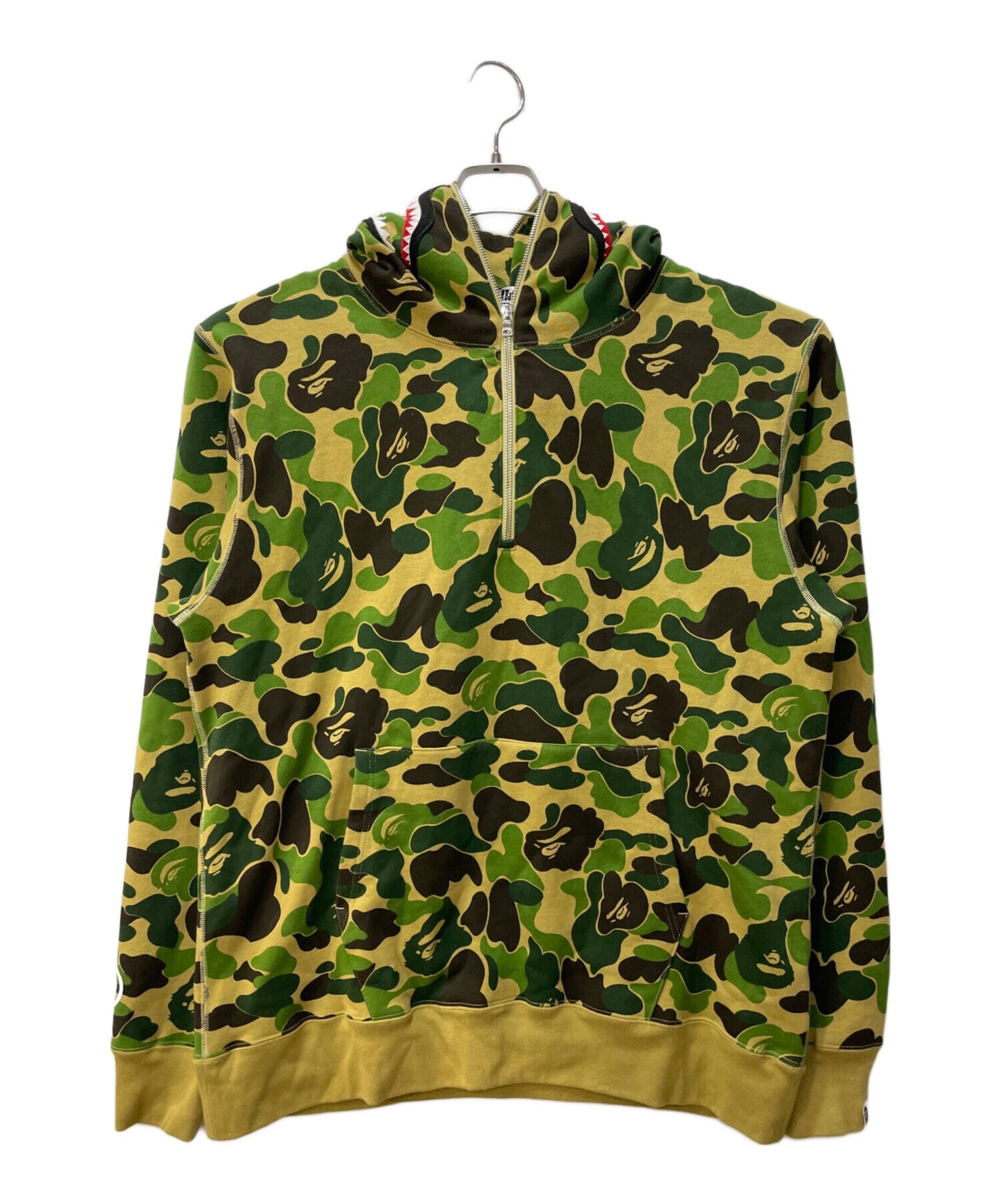 [Pre-owned] A BATHING APE CAMO SHARK HARF ZIP PULLOVER HOODIE 001PPK801010M
