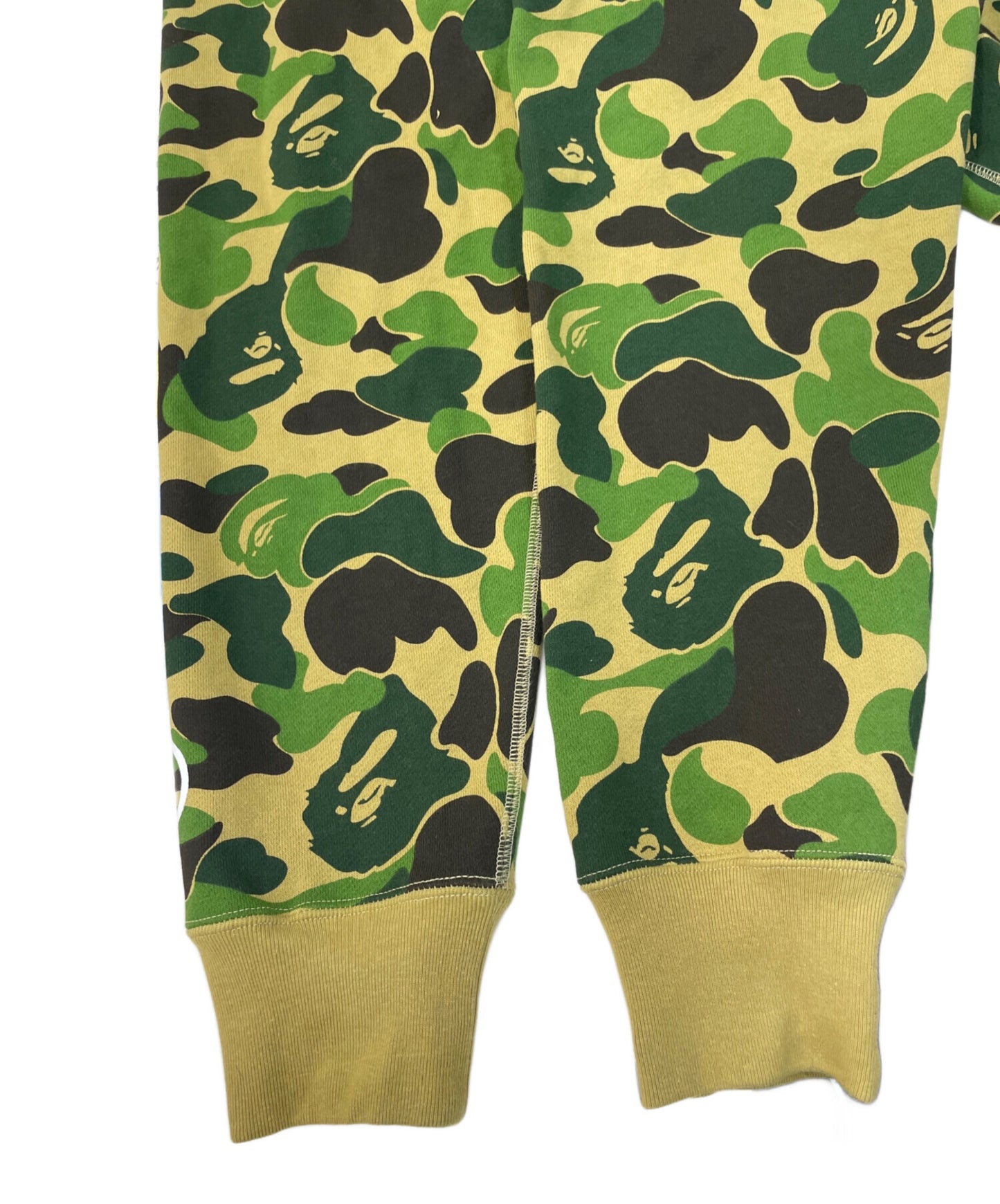 [Pre-owned] A BATHING APE CAMO SHARK HARF ZIP PULLOVER HOODIE 001PPK801010M