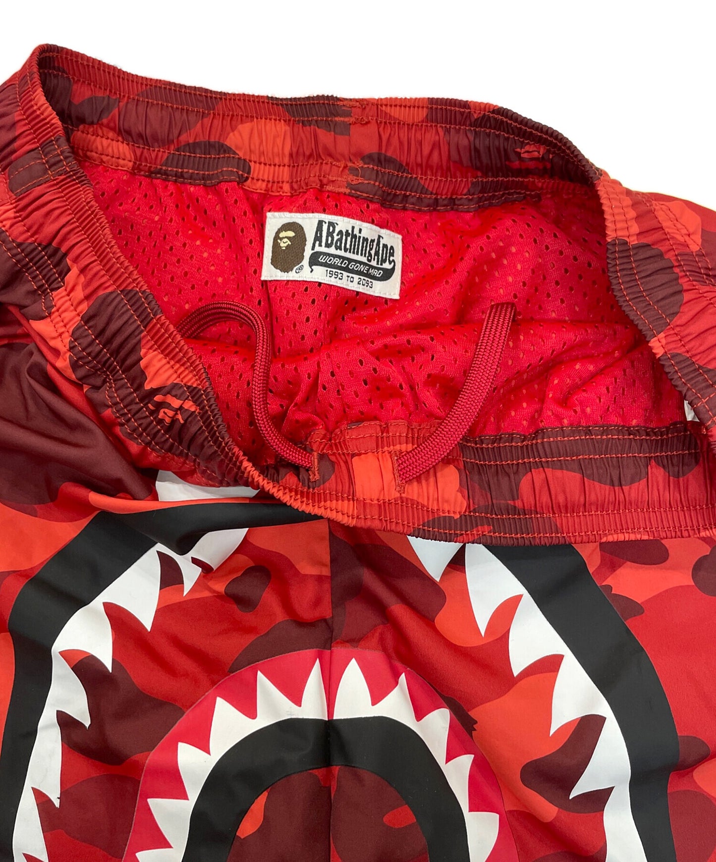 [Pre-owned] A BATHING APE COLOR CAMO SHARK BEACH SHORTS 001SPI301016M