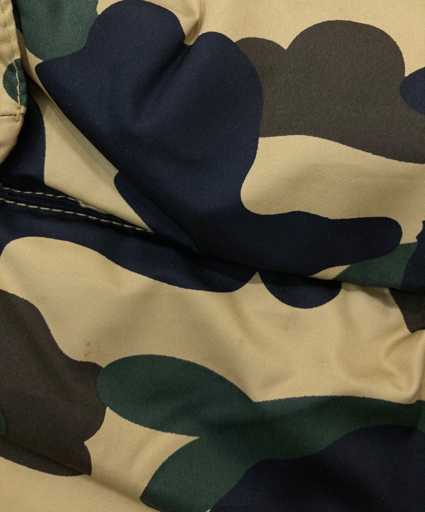 [Pre-owned] A BATHING APE Utility Camouflage Down Vest 1930-140-003