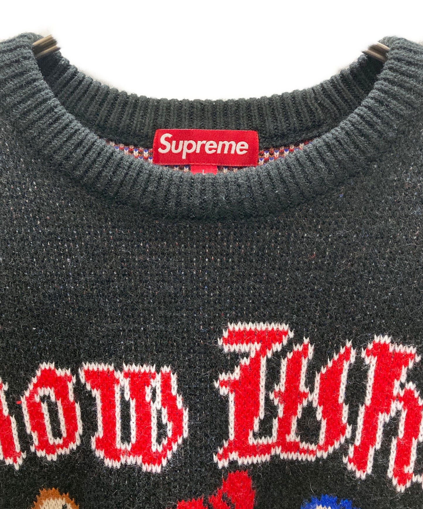 [Pre-owned] SUPREME Snow White Sweater