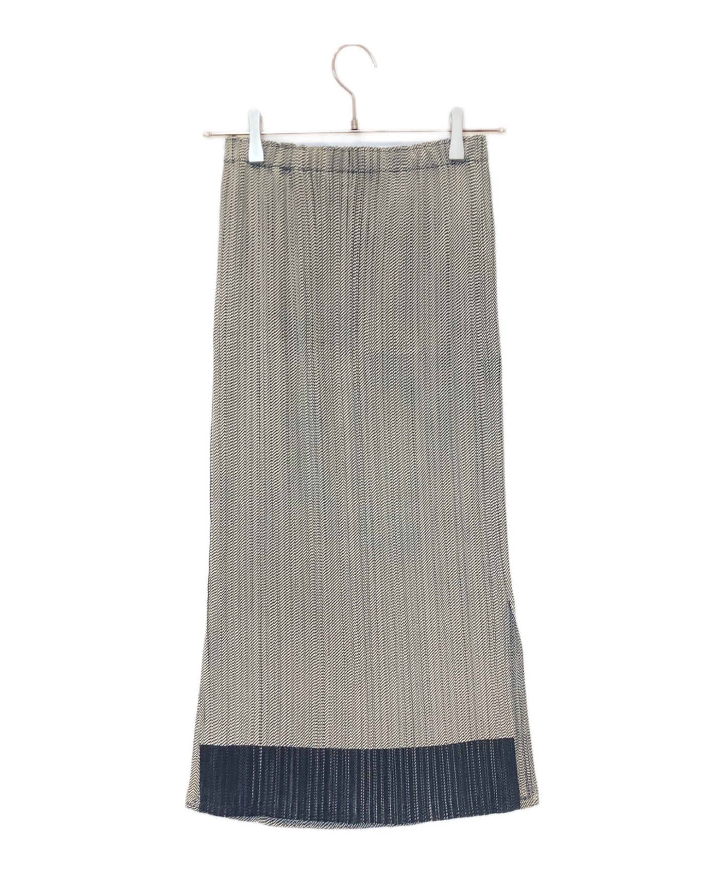 [Pre-owned] ISSEY MIYAKE FETE Side Slit Pleated Skirt