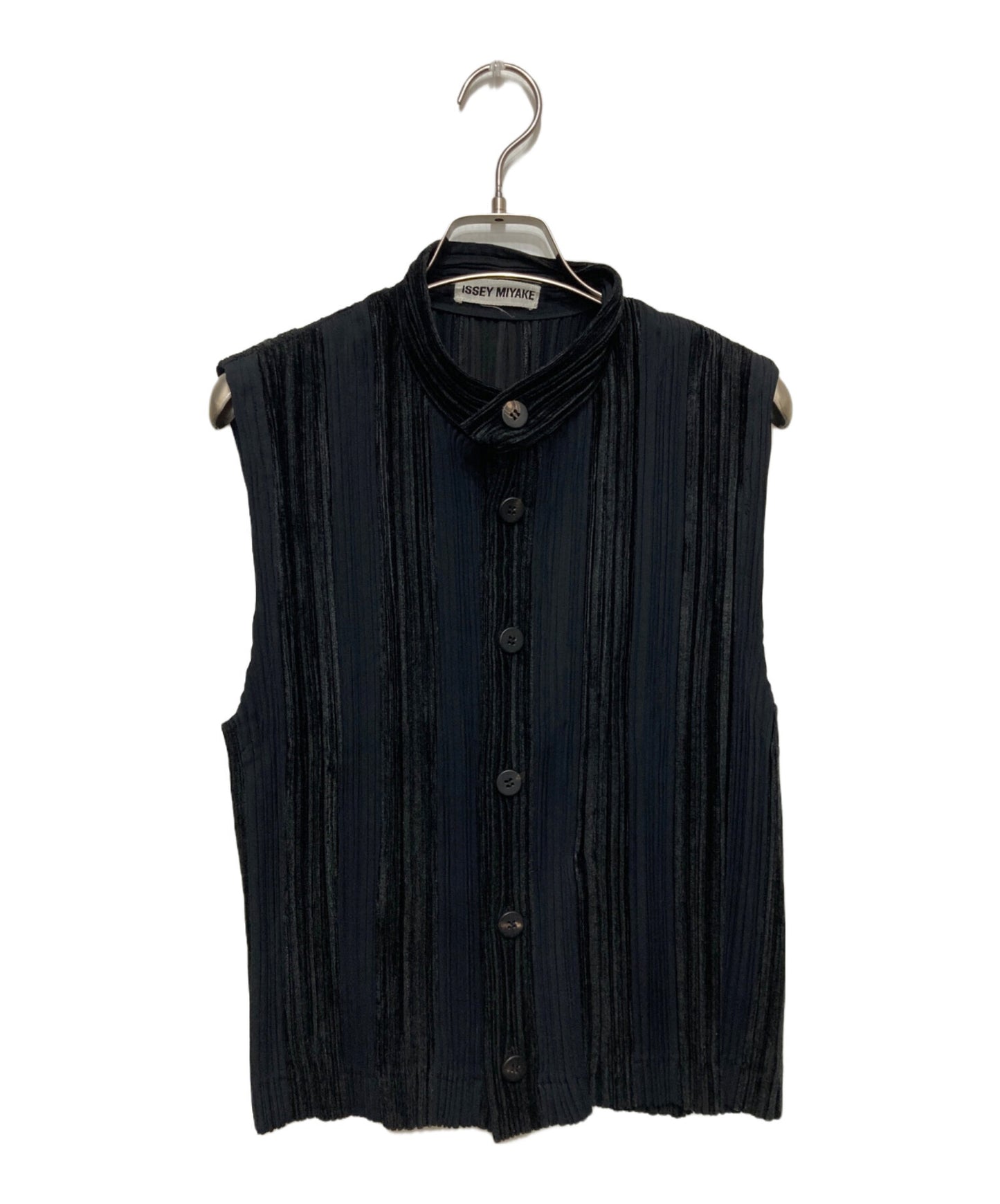 [Pre-owned] ISSEY MIYAKE Pleated and veloured gilets IM53-FE904