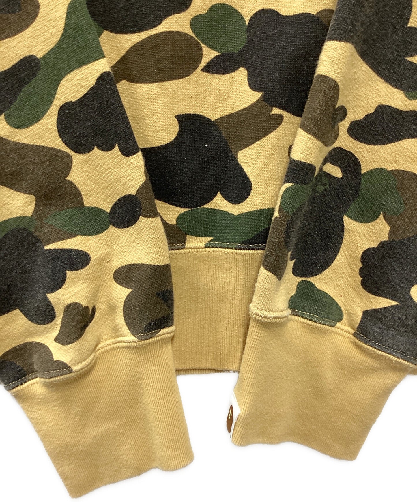 [Pre-owned] A BATHING APE 1st CAMO Sweatshirt 001SWE701025X