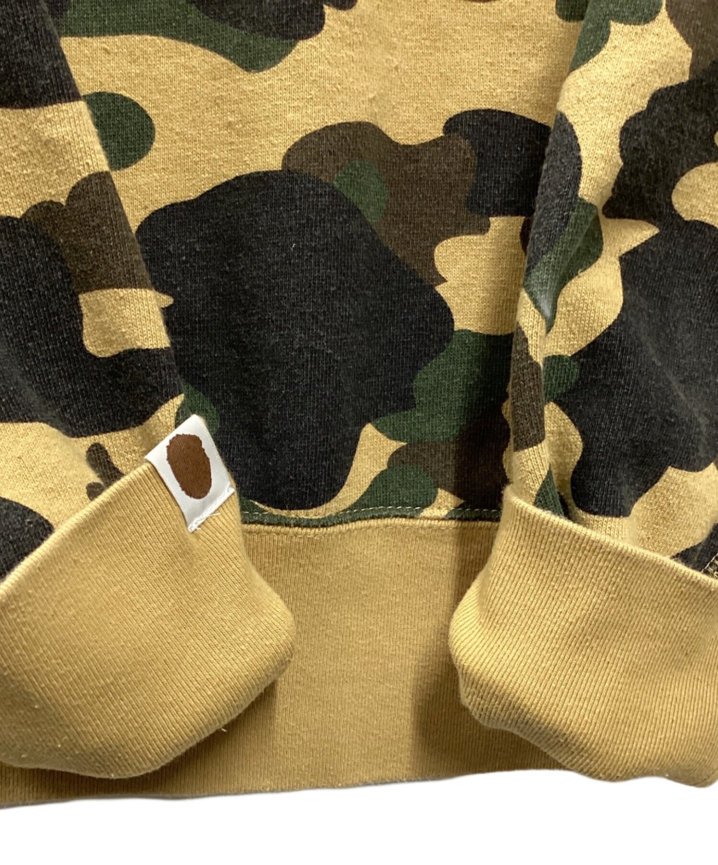 [Pre-owned] A BATHING APE 1st CAMO Sweatshirt 001SWE701025X