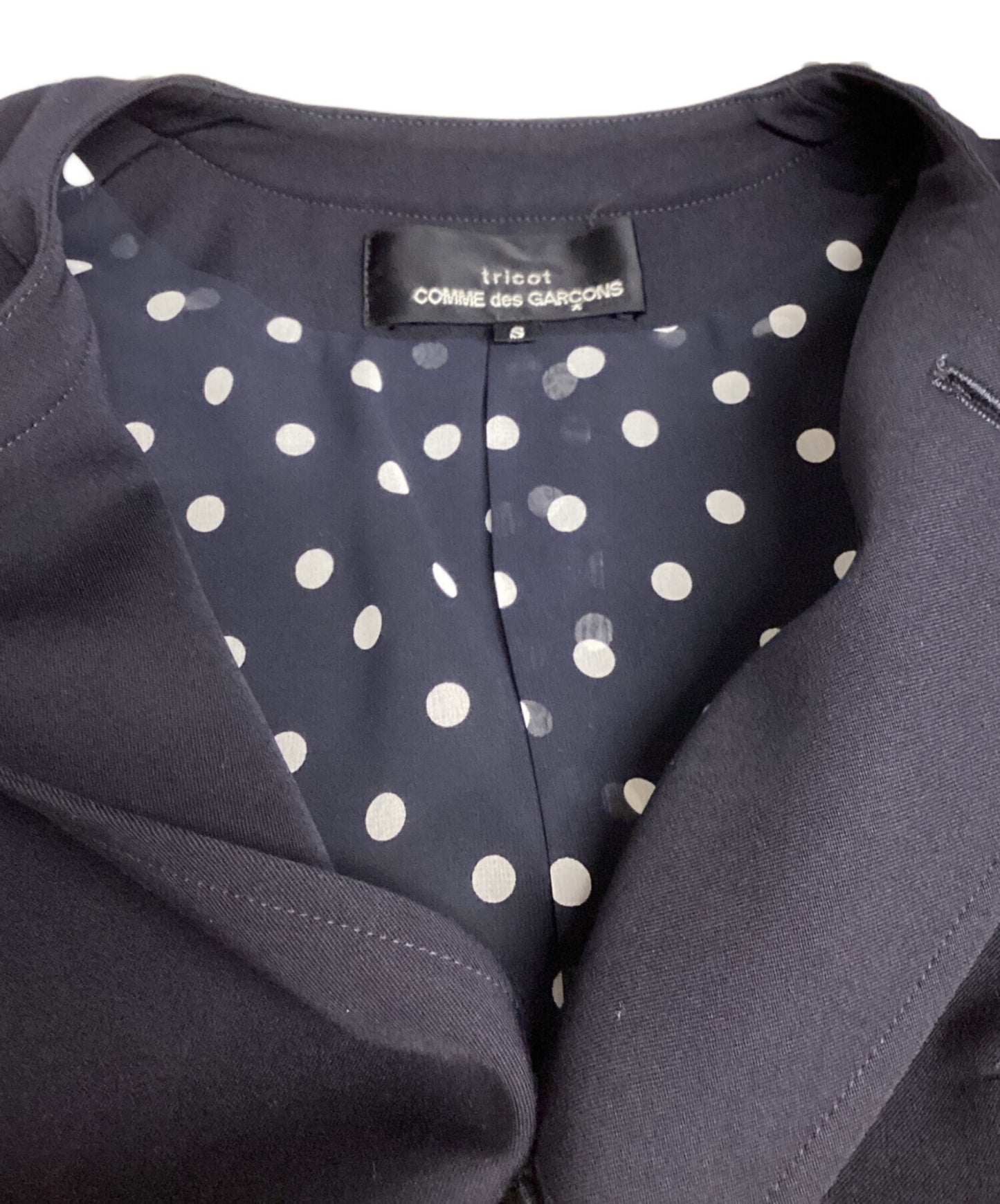 [Pre-owned] tricot COMME des GARCONS Dot Collarless Jacket with Big Button Back TZ-J006
