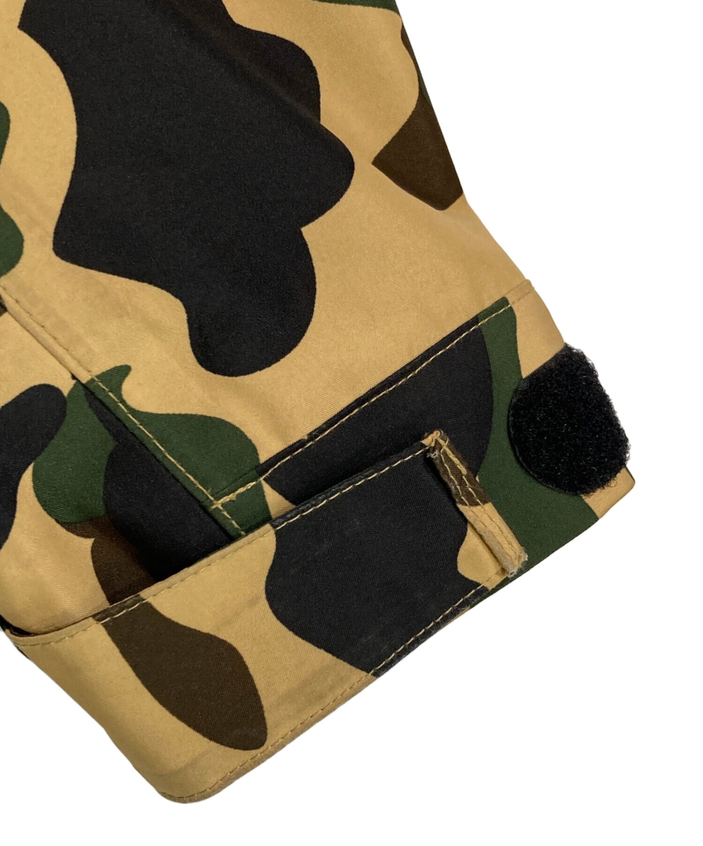 [Pre-owned] A BATHING APE 1ST CAMO SNOWBOARD JACKET/1St Camo Snowboard Jacket 001hjf701003x