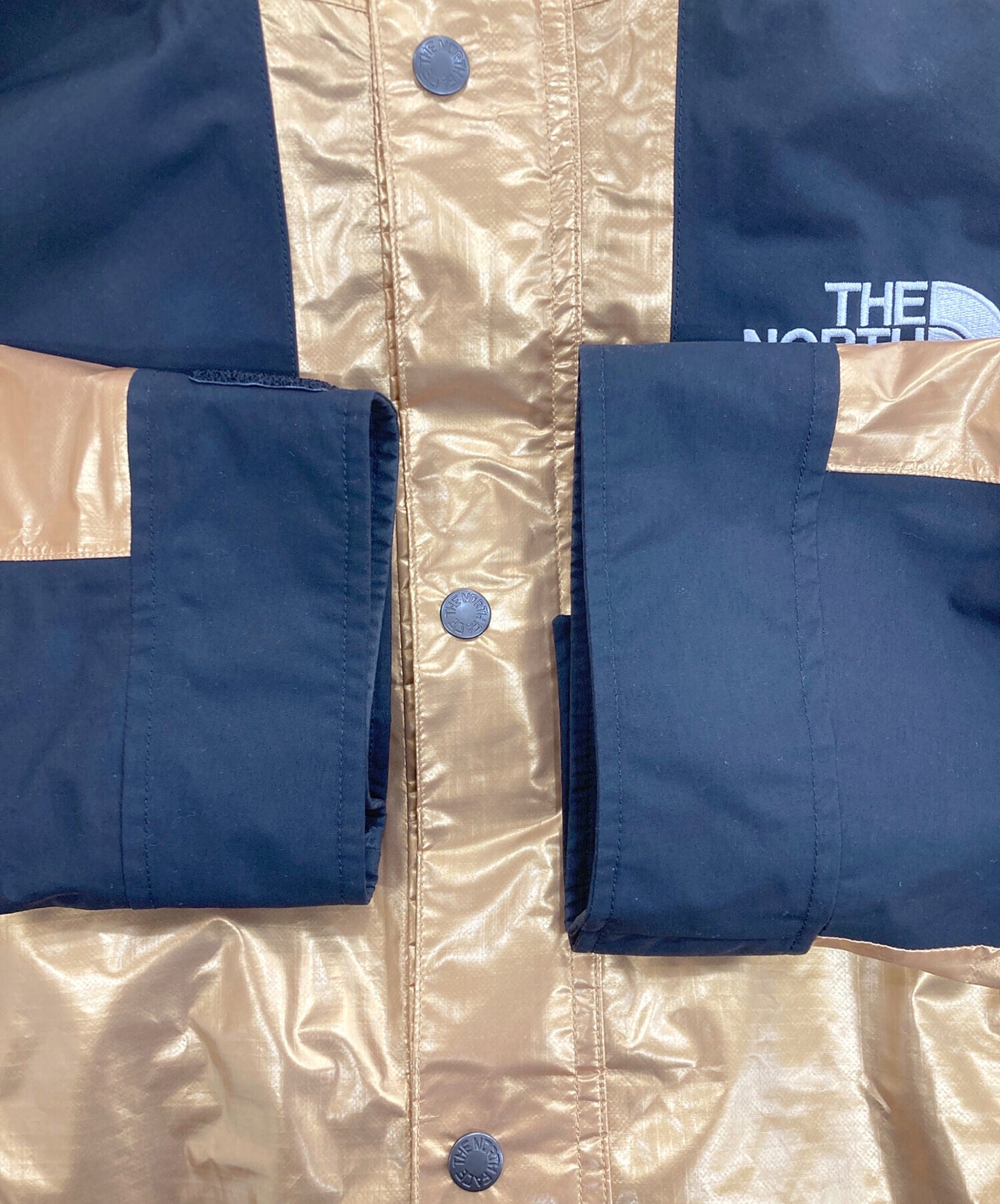 [Pre-owned] SUPREME METALLIC MOUNTAIN JACKET NP11801I