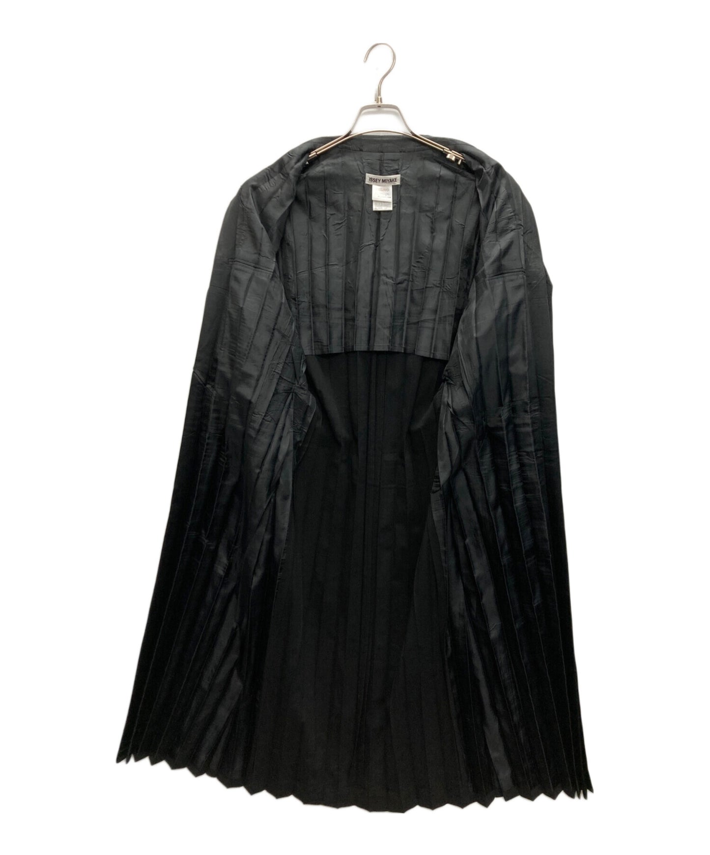 [Pre-owned] ISSEY MIYAKE pleated long coat IM01-FA600
