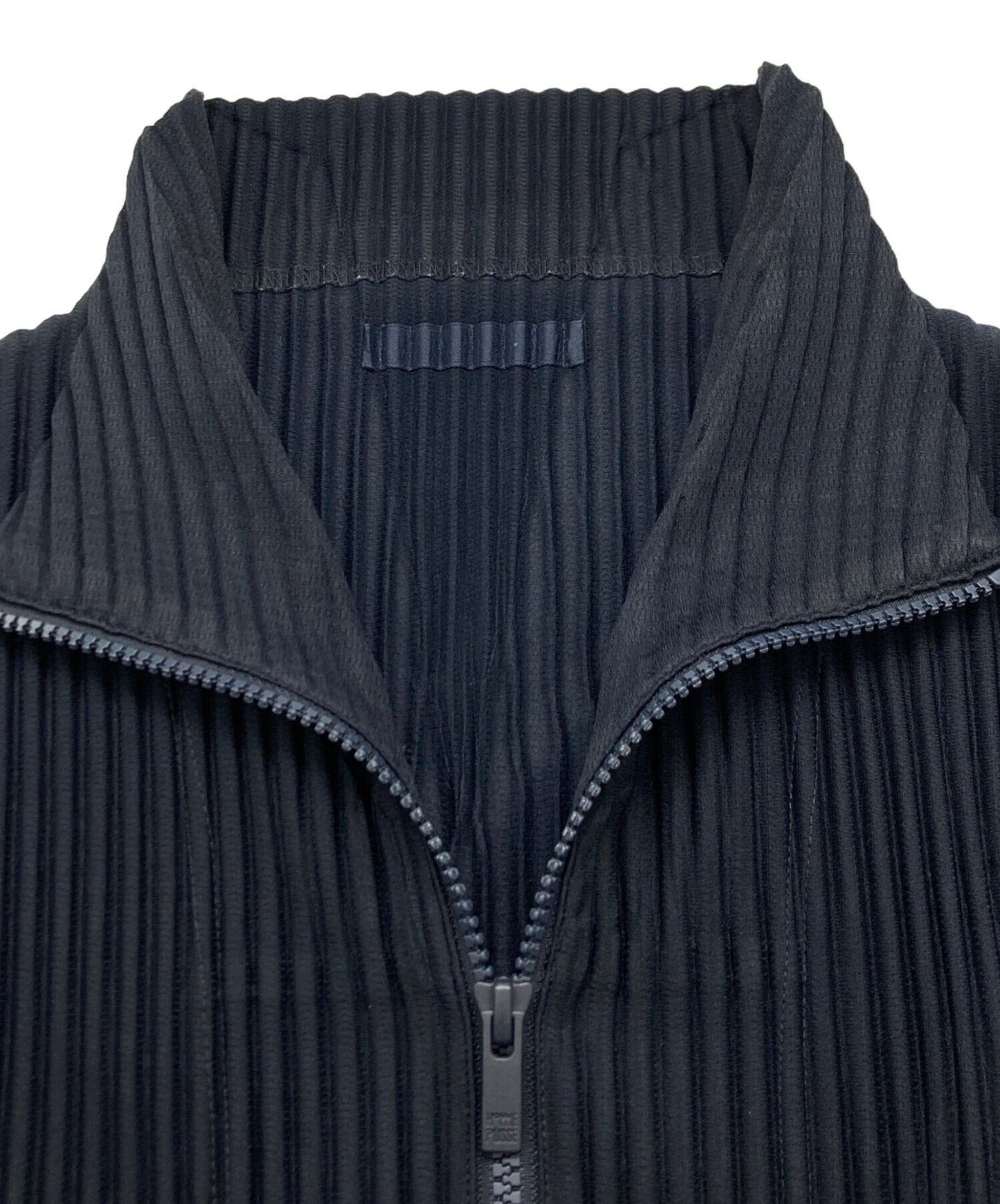 [Pre-owned] HOMME PLISSE ISSEY MIYAKE Pleated zip-up jacket HP55JL140