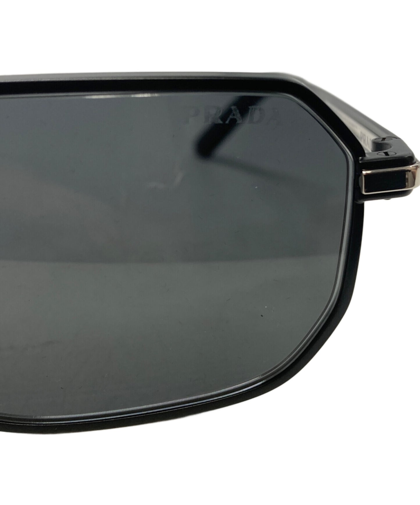 [Pre-owned] PRADA Iconic metal plaque sunglasses SPRA53