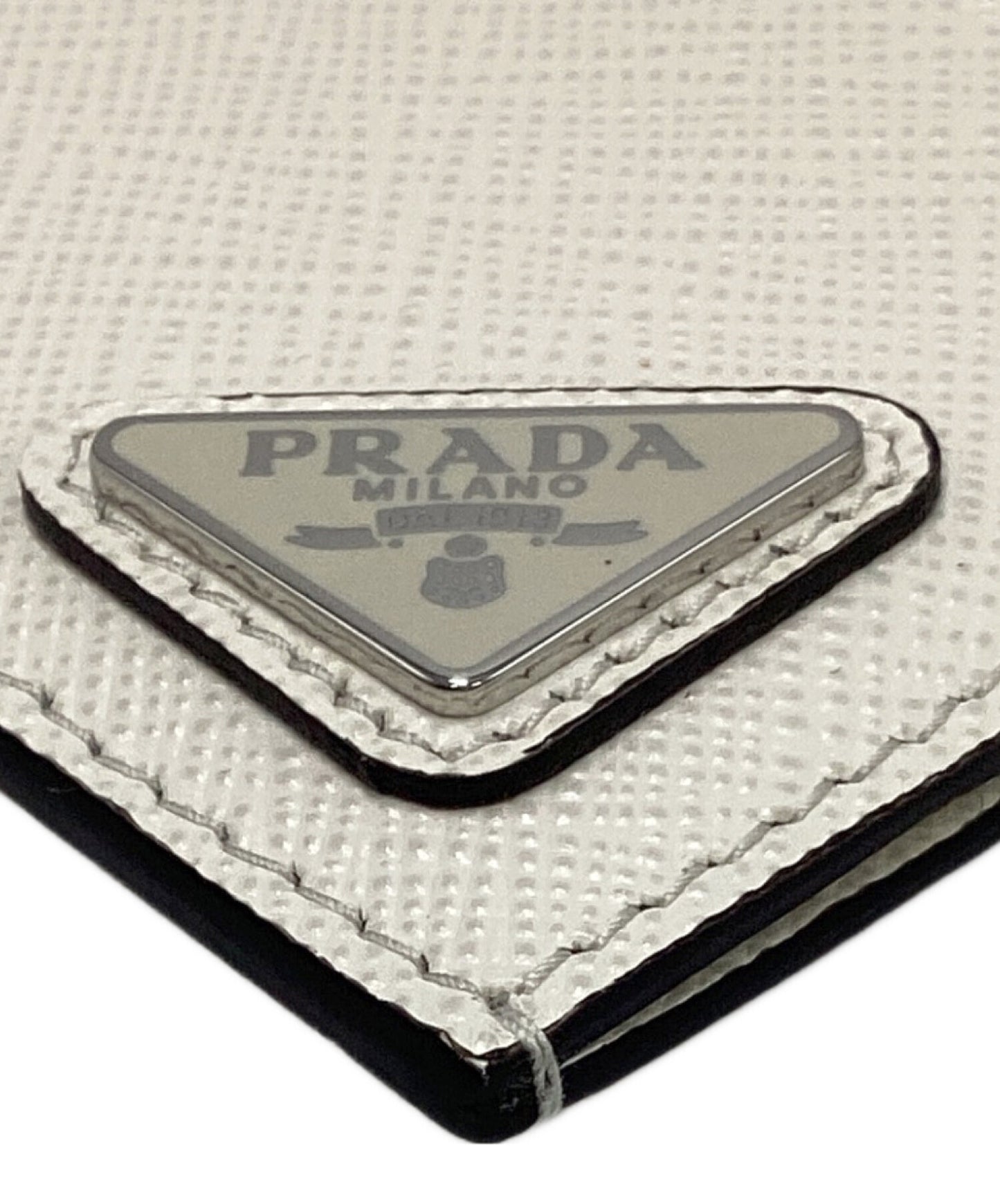 [Pre-owned] PRADA Saffiano triangle card case
