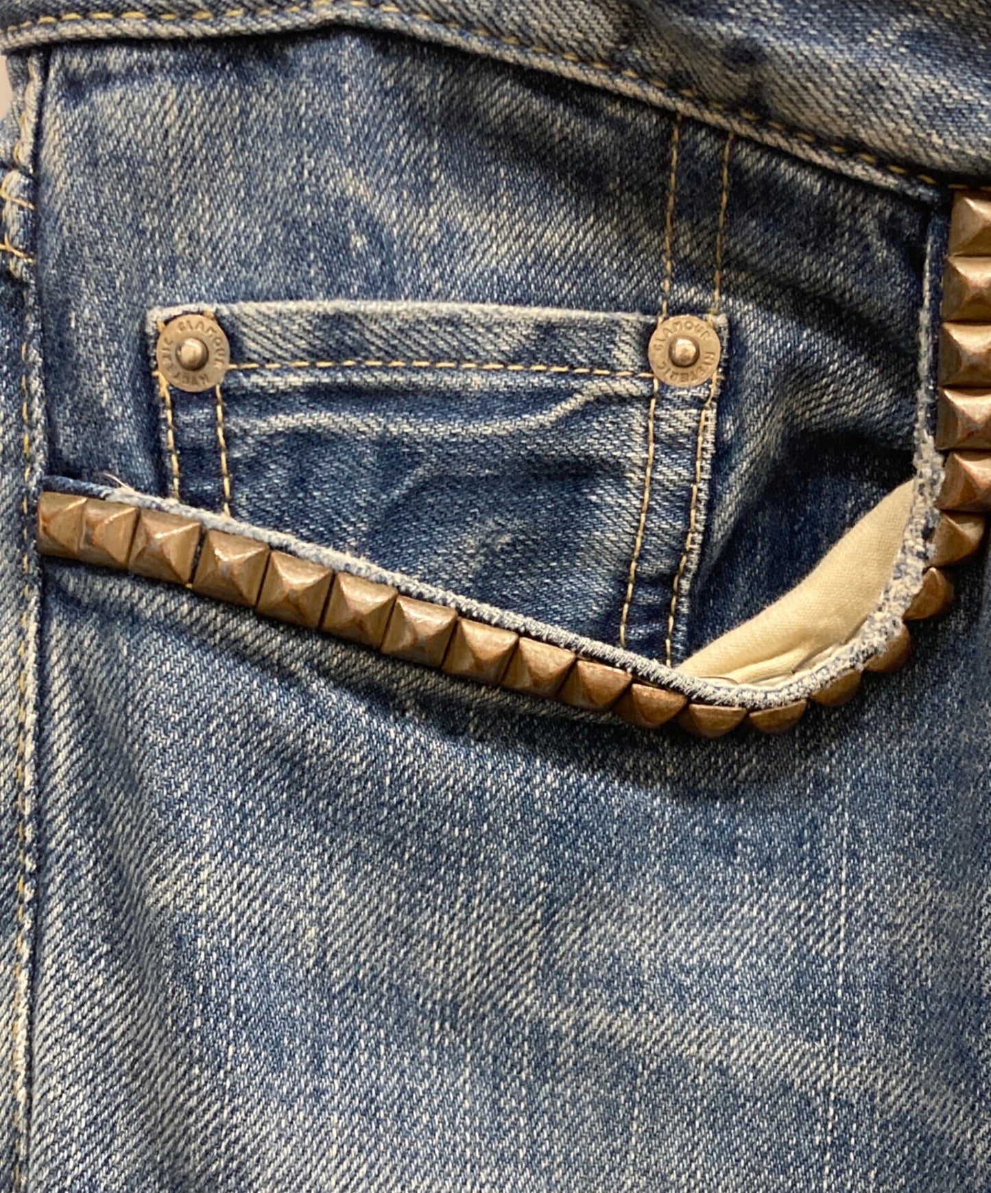 [Pre-owned] Hysteric Glamour Vintage Processed Studded Denim Pants 0121AP05