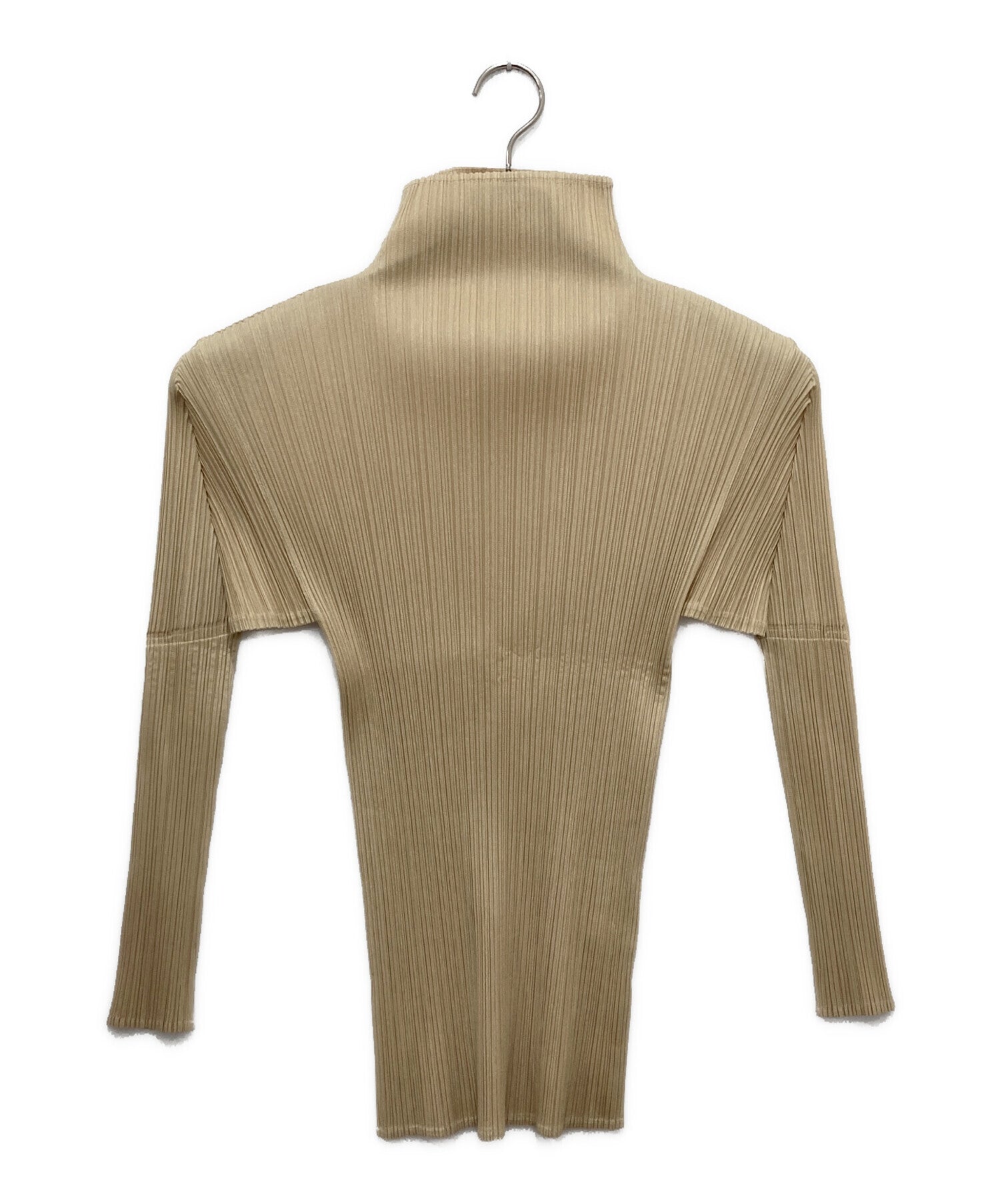 PLEATS PLEASE – Archive Factory