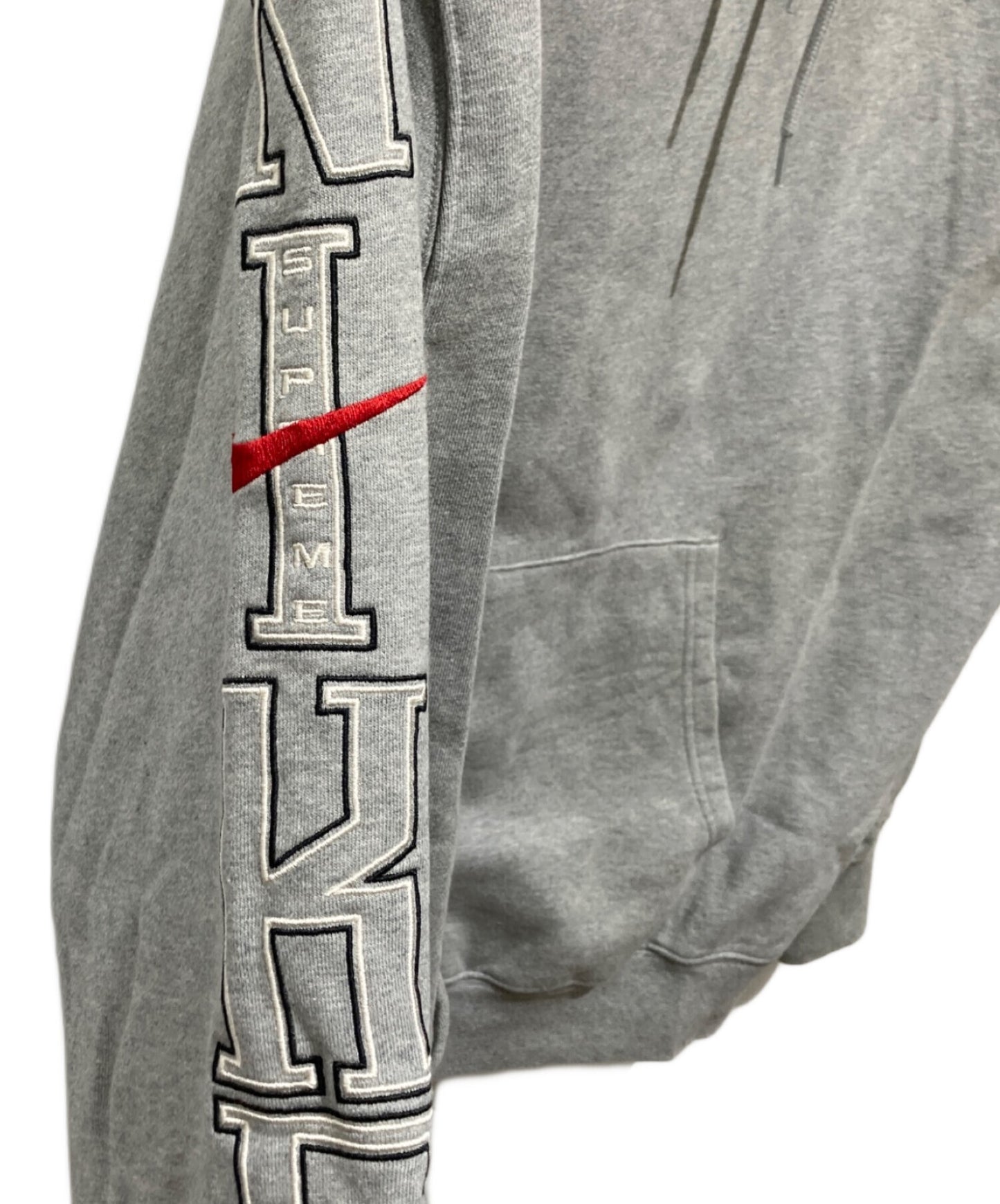 [Pre-owned] SUPREME 24SS Hooded Sweatshirt FQ0759-063