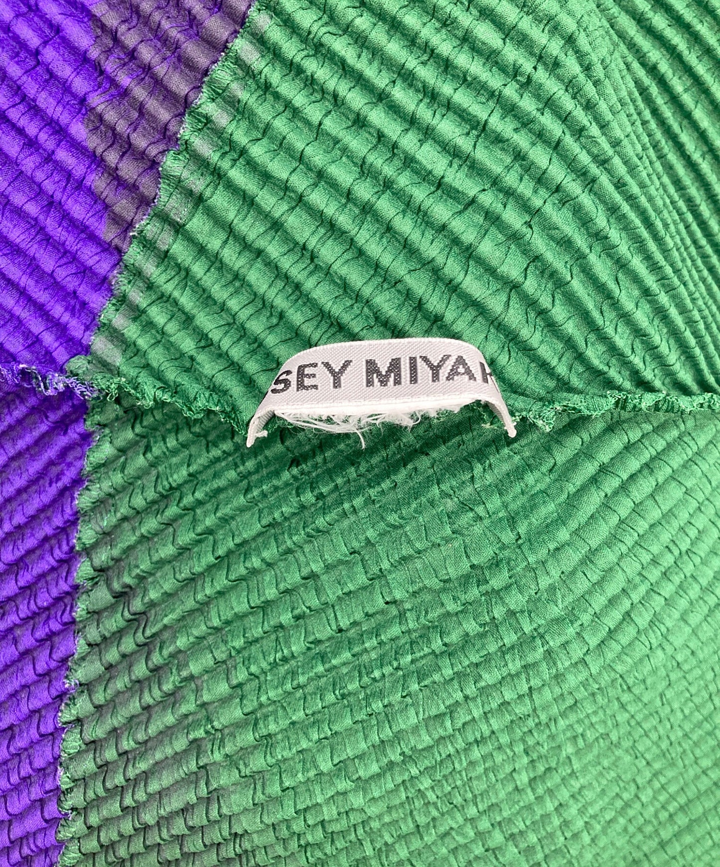 [Pre-owned] ISSEY MIYAKE pleated knit