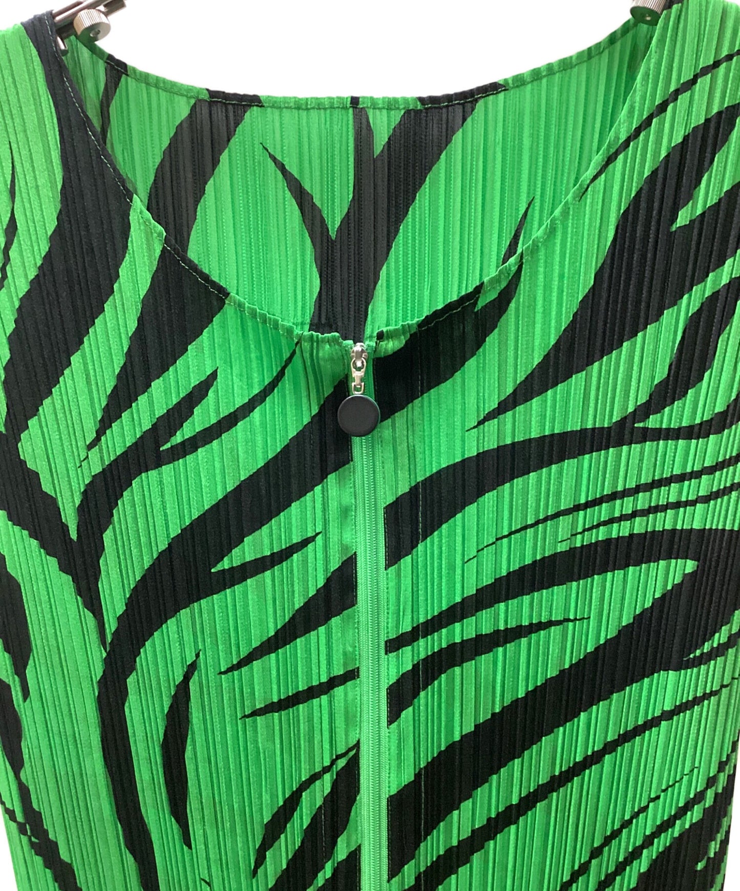 [Pre-owned] PLEATS PLEASE Zebra Pleated Zip Sleeveless Dress PP71-JE696