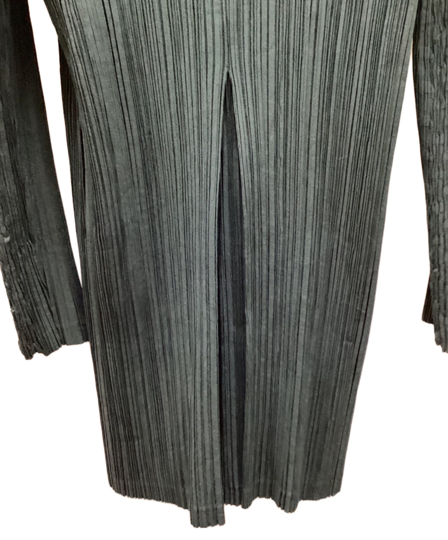 [Pre-owned] ISSEY MIYAKE FETE Scale Pleated Coat Pleated Coat Coat IF84FD716