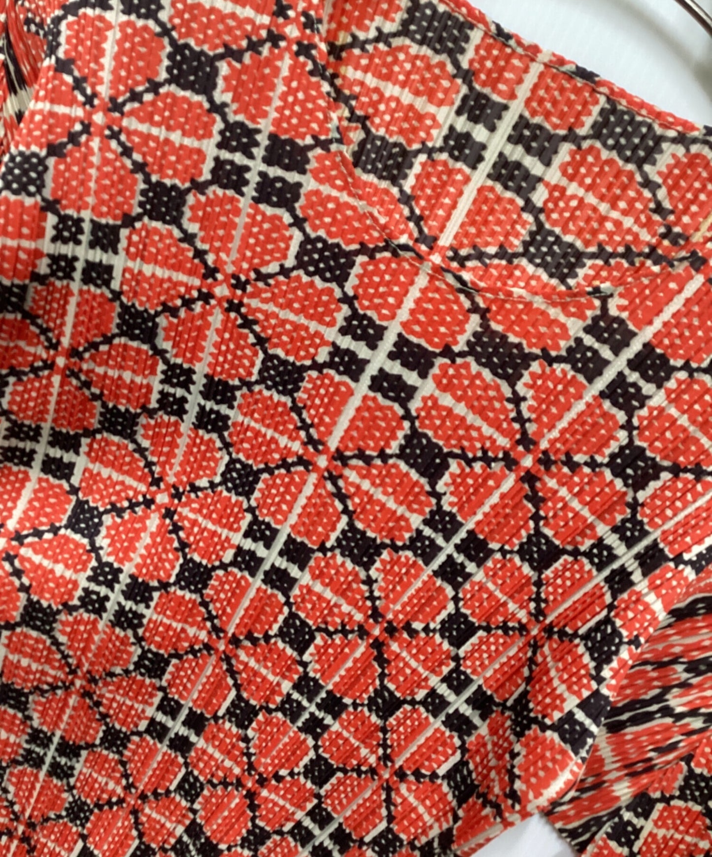 [Pre-owned] PLEATS PLEASE Clover Transfer Pleated Blouse PP82-JK533