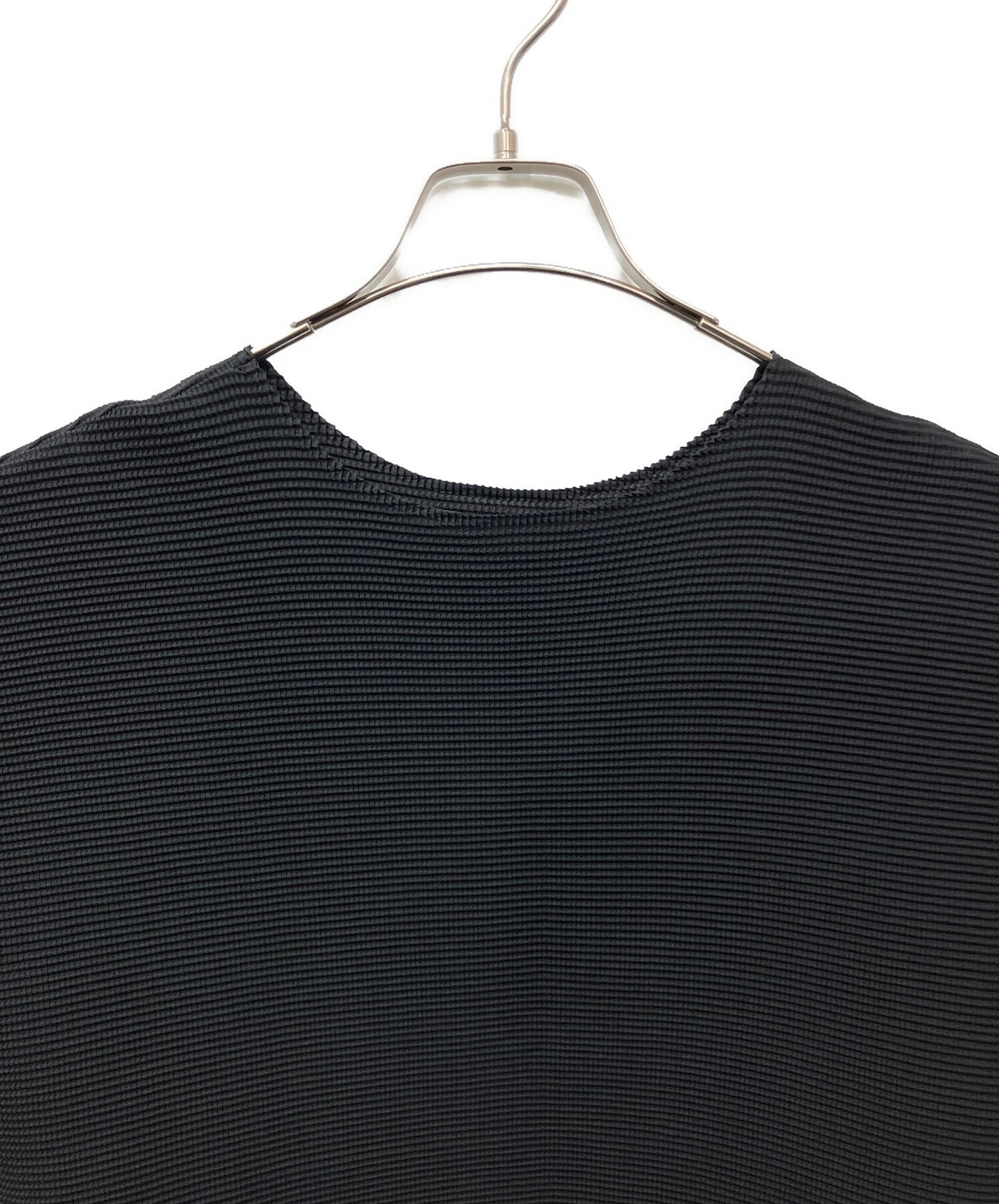 [Pre-owned] me ISSEY MIYAKE SQUARE STRETCH PLEATS Sleeveless T-Shirt MI53FK378
