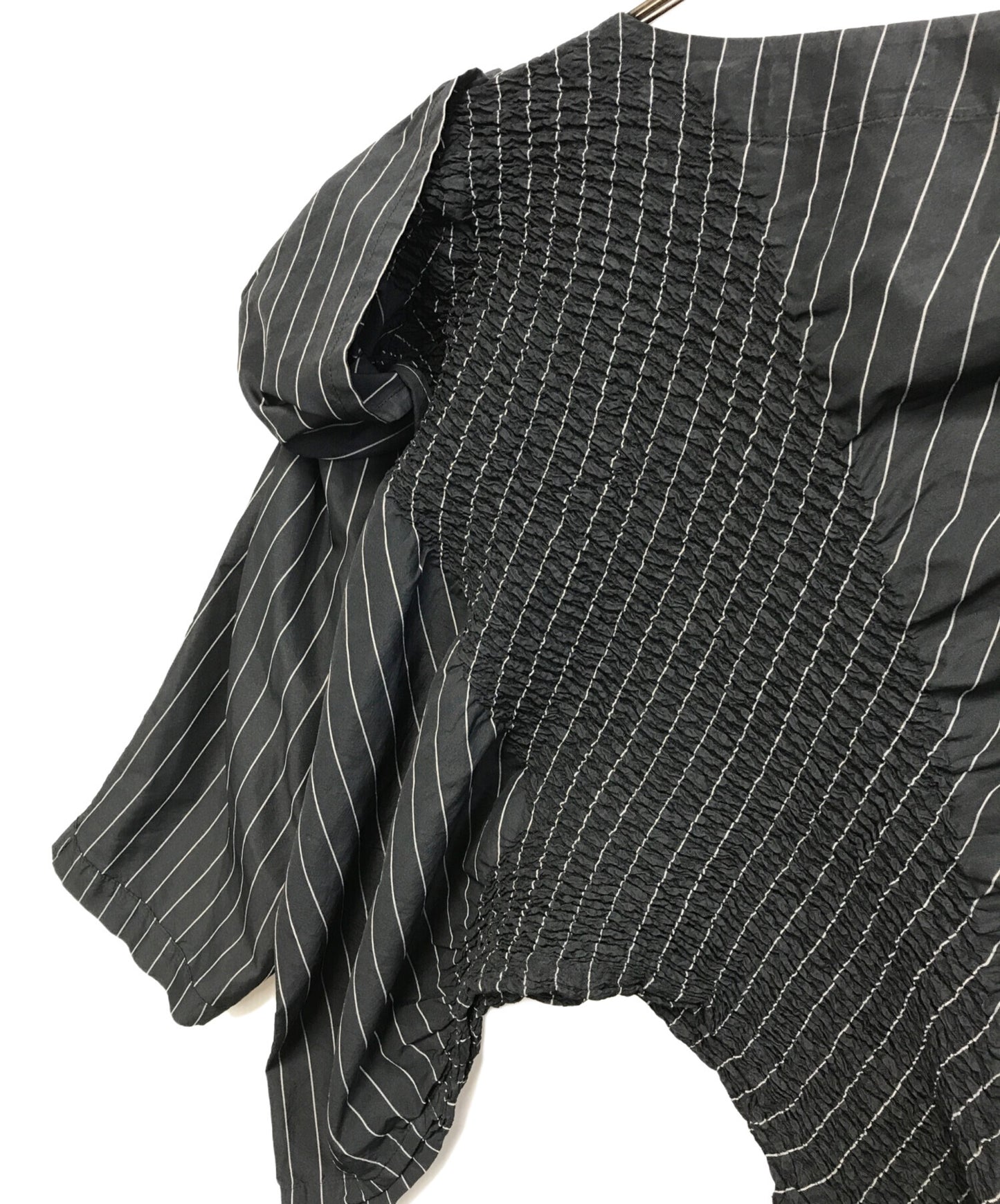 [Pre-owned] ISSEY MIYAKE Pleated striped blouse IM38FJ050