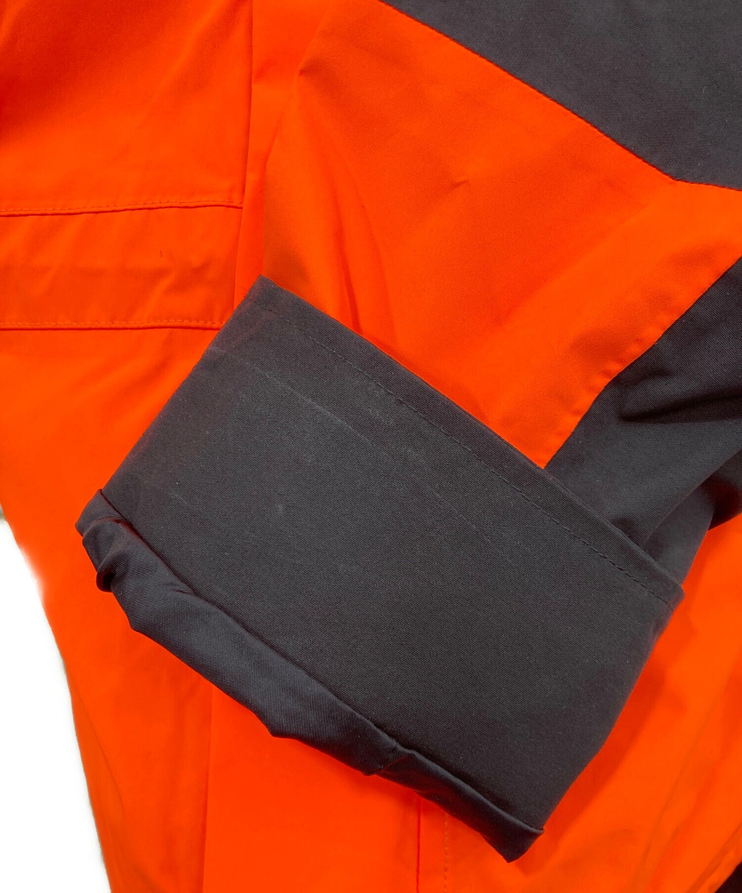 [Pre-owned] SUPREME Mountain Light Jacket NF0A2SZ2