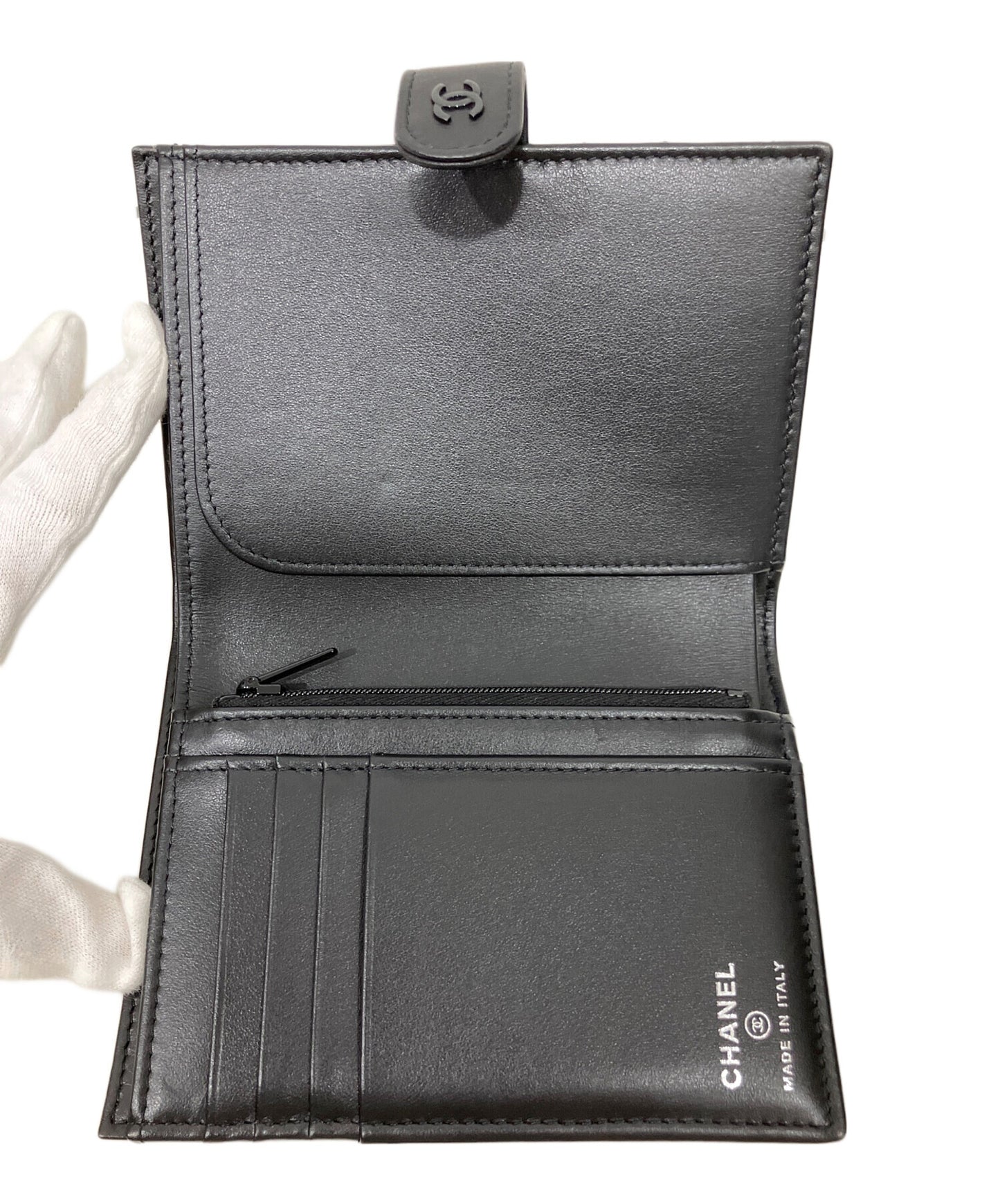 [Pre-owned] CHANEL Passport Case AP3824