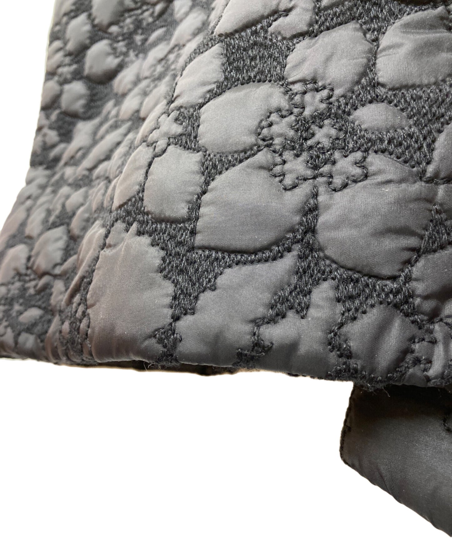[Pre-owned] COMME des GARCONS Flower quilted deformed jacket GL-J008/AD2023