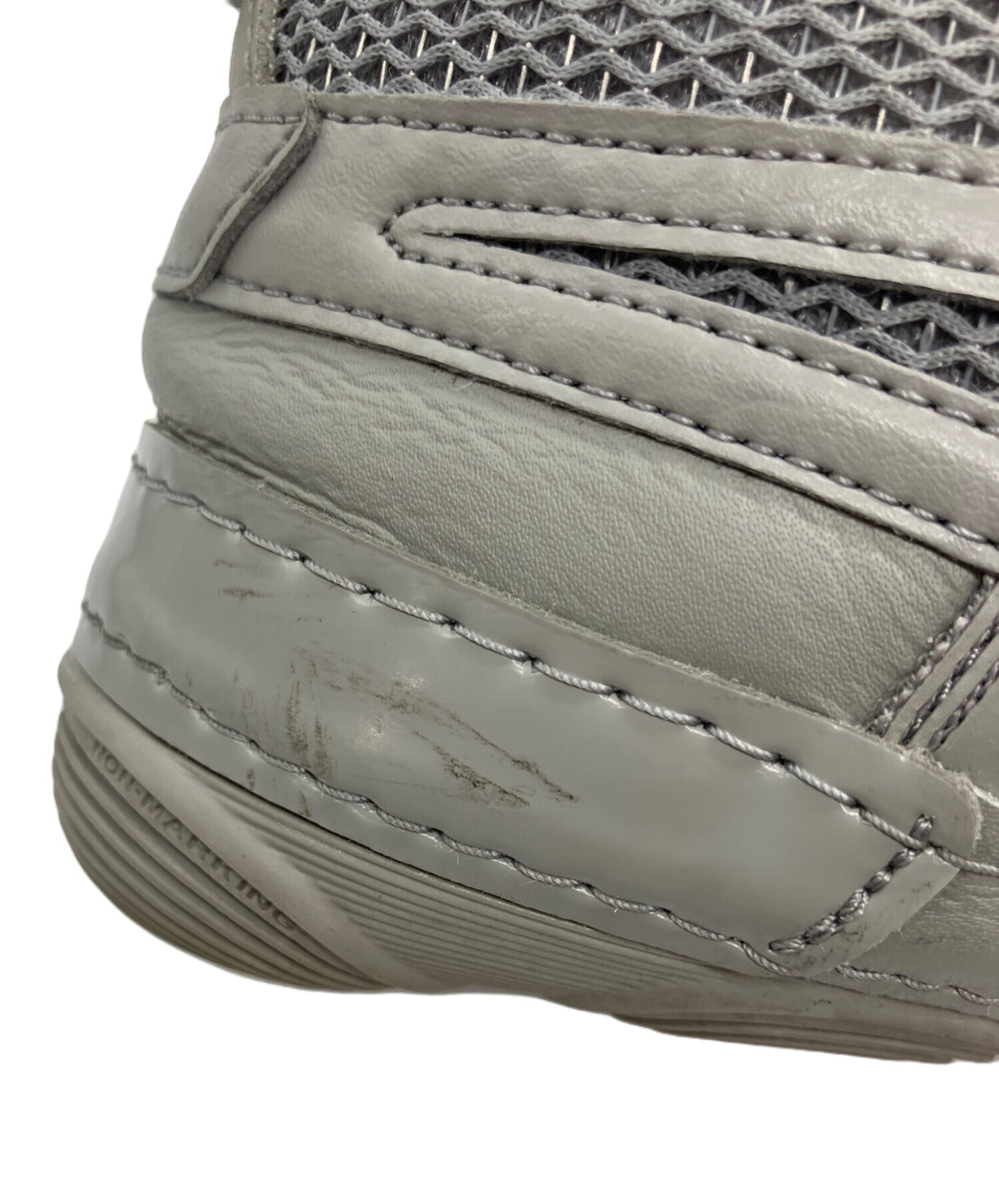 [Pre-owned] ISSEY MIYAKE HYPER TAPING Sneakers 1203B189