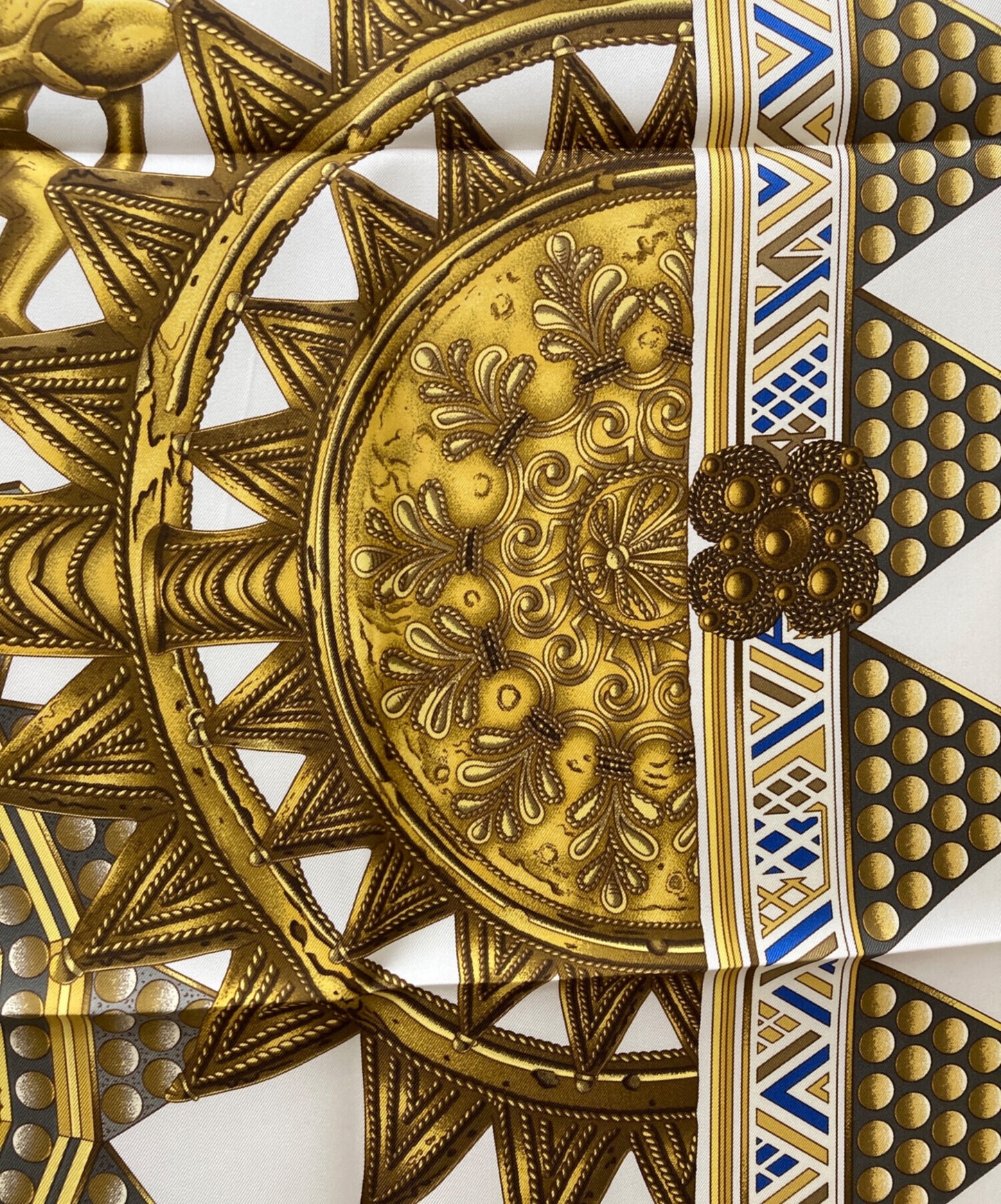 [Pre-owned] HERMES Carré 90 L'OR DES CHEFS, the sheikhs' gold.