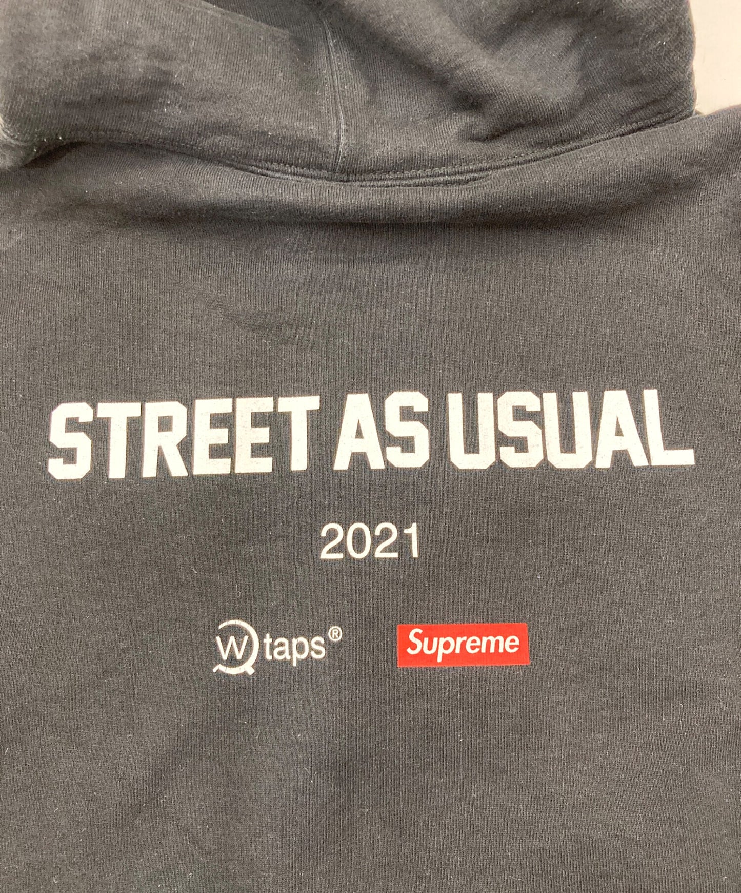 [Pre-owned] SUPREME Sic'em! Hooded Sweatshirt