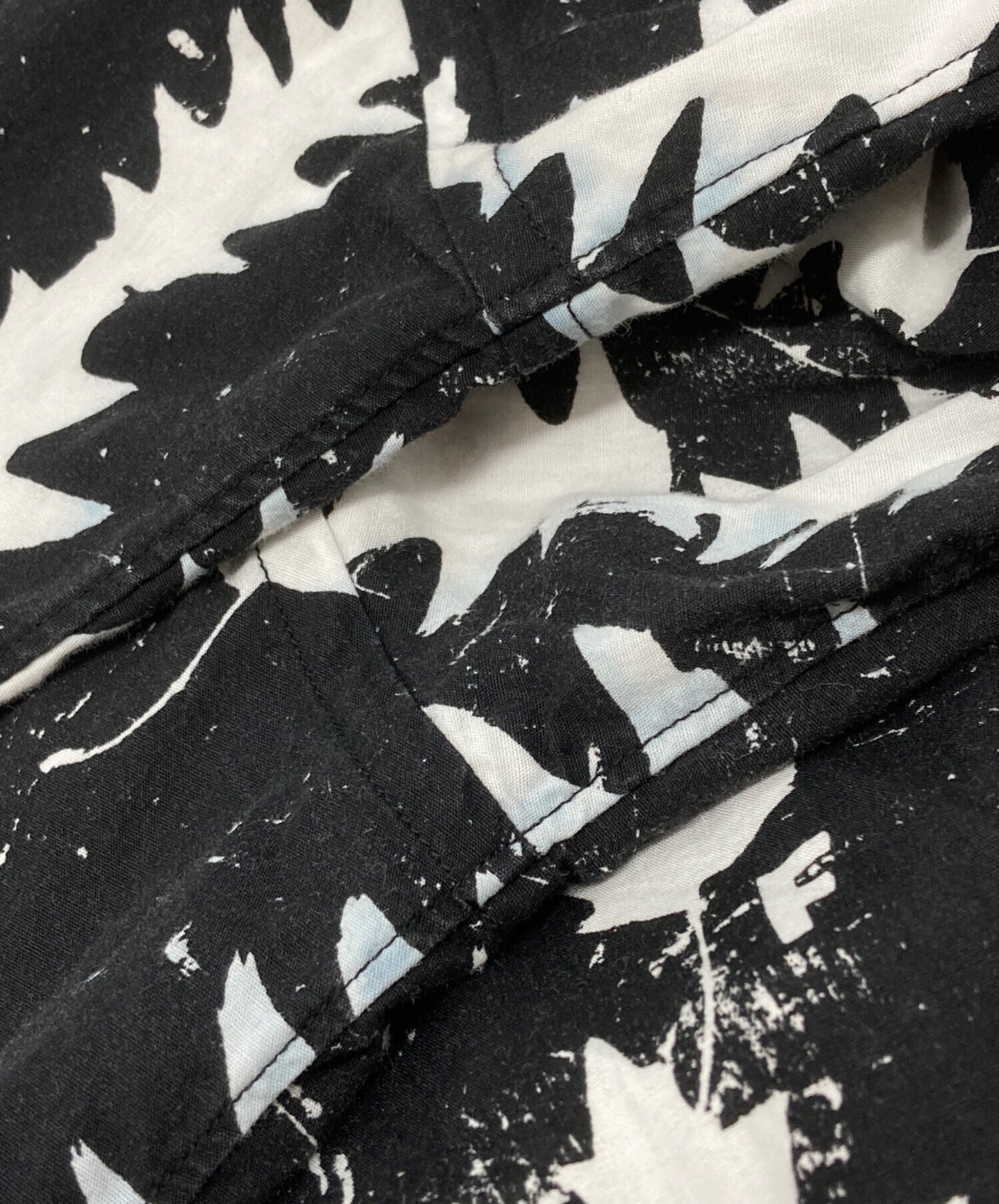 [Pre-owned] BLACK COMME des GARCONS Monochrome leaf print shirt