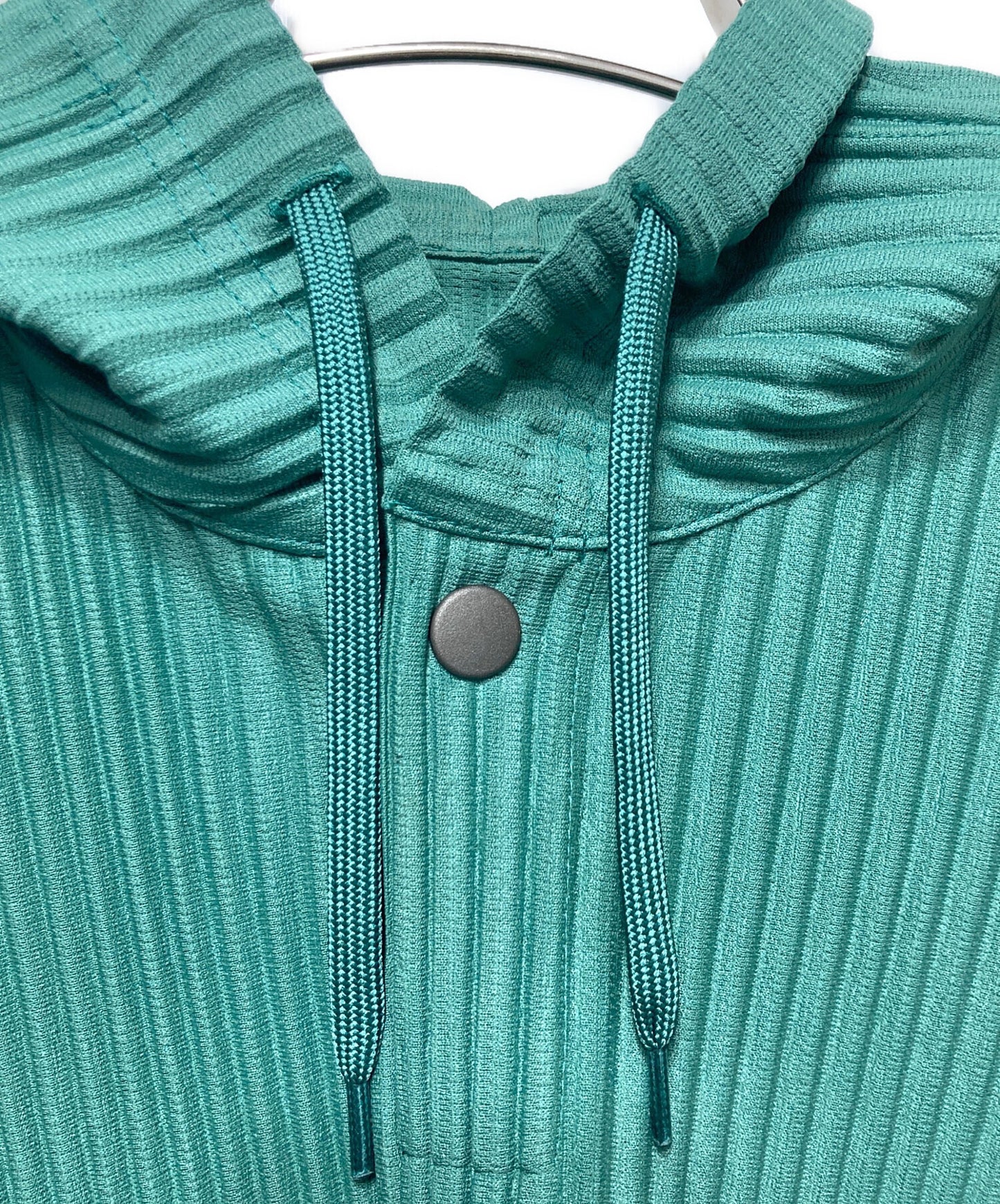 [Pre-owned] HOMME PLISSE ISSEY MIYAKE pleated hoodie HP43JK127