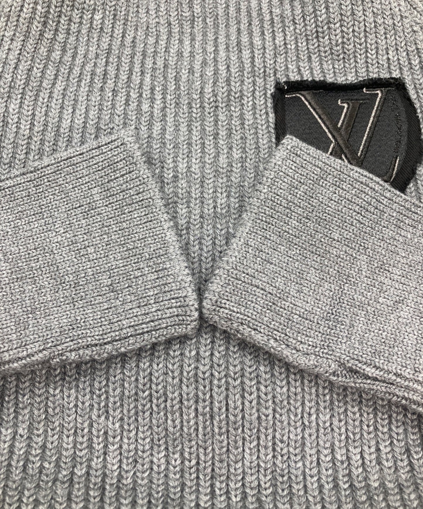 [Pre-owned] LOUIS VUITTON LV Emblem Knit RW202W YEH FJKL39