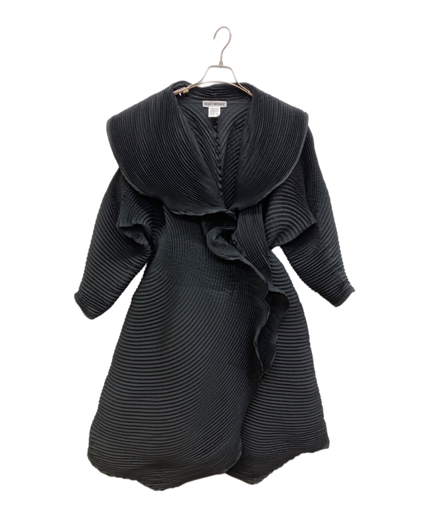 [Pre-owned] ISSEY MIYAKE Pleated Design Steam Stretch Coat IM44FA506