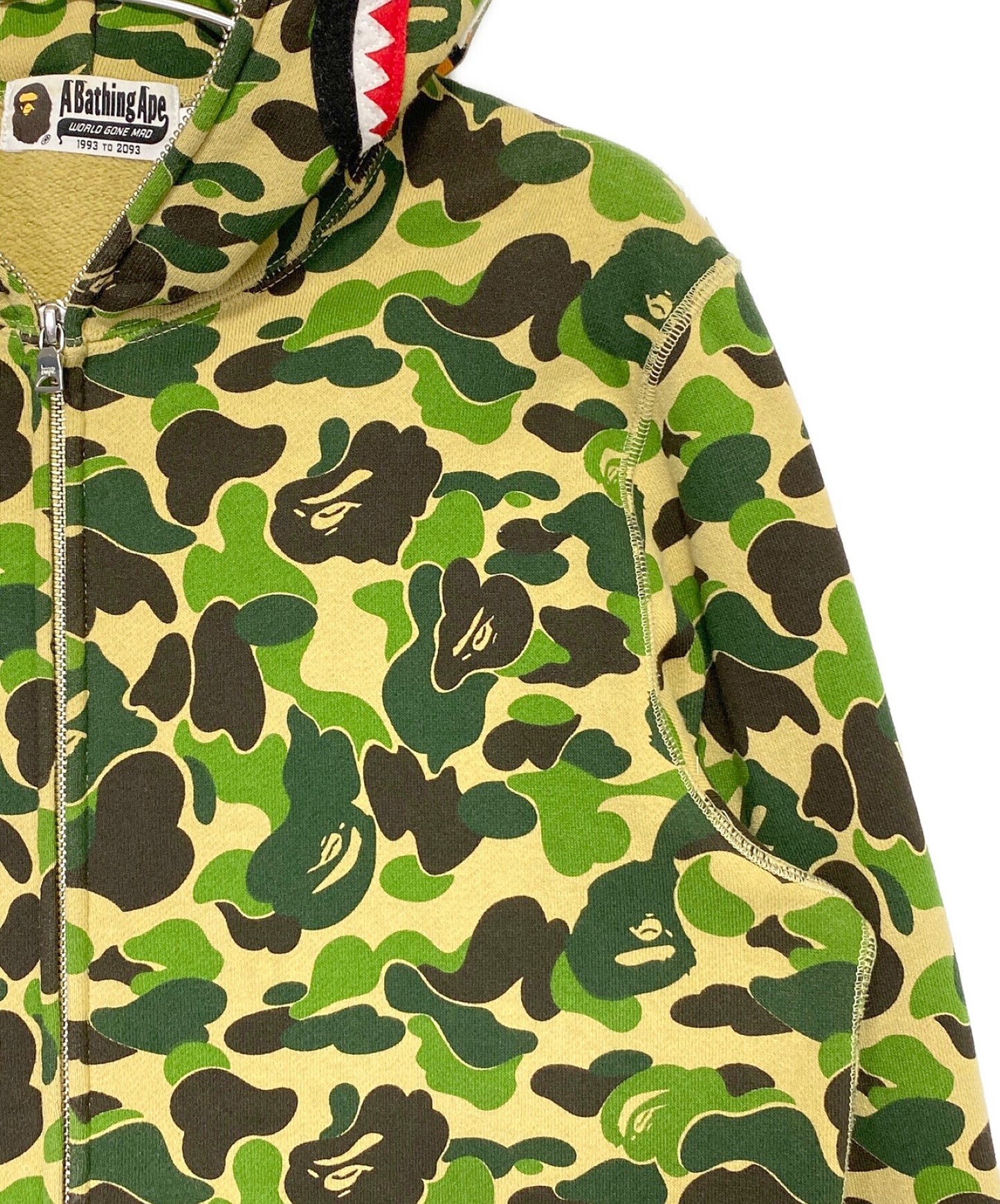 [Pre-owned] A BATHING APE Camo Shark Full Zip Hoodie 001ZPI201002M