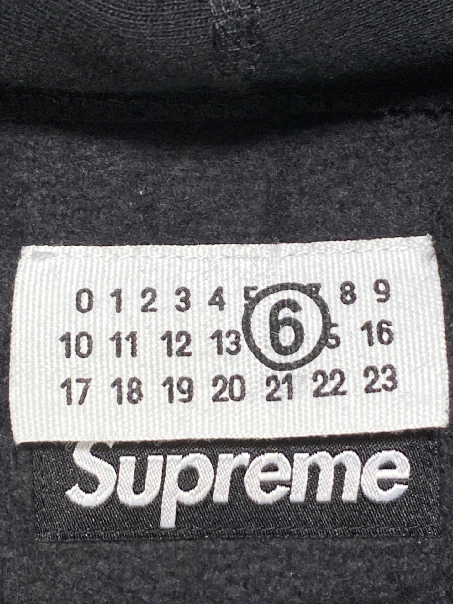 [Pre-owned] SUPREME Foil Box Logo Hooded Sweatshirt