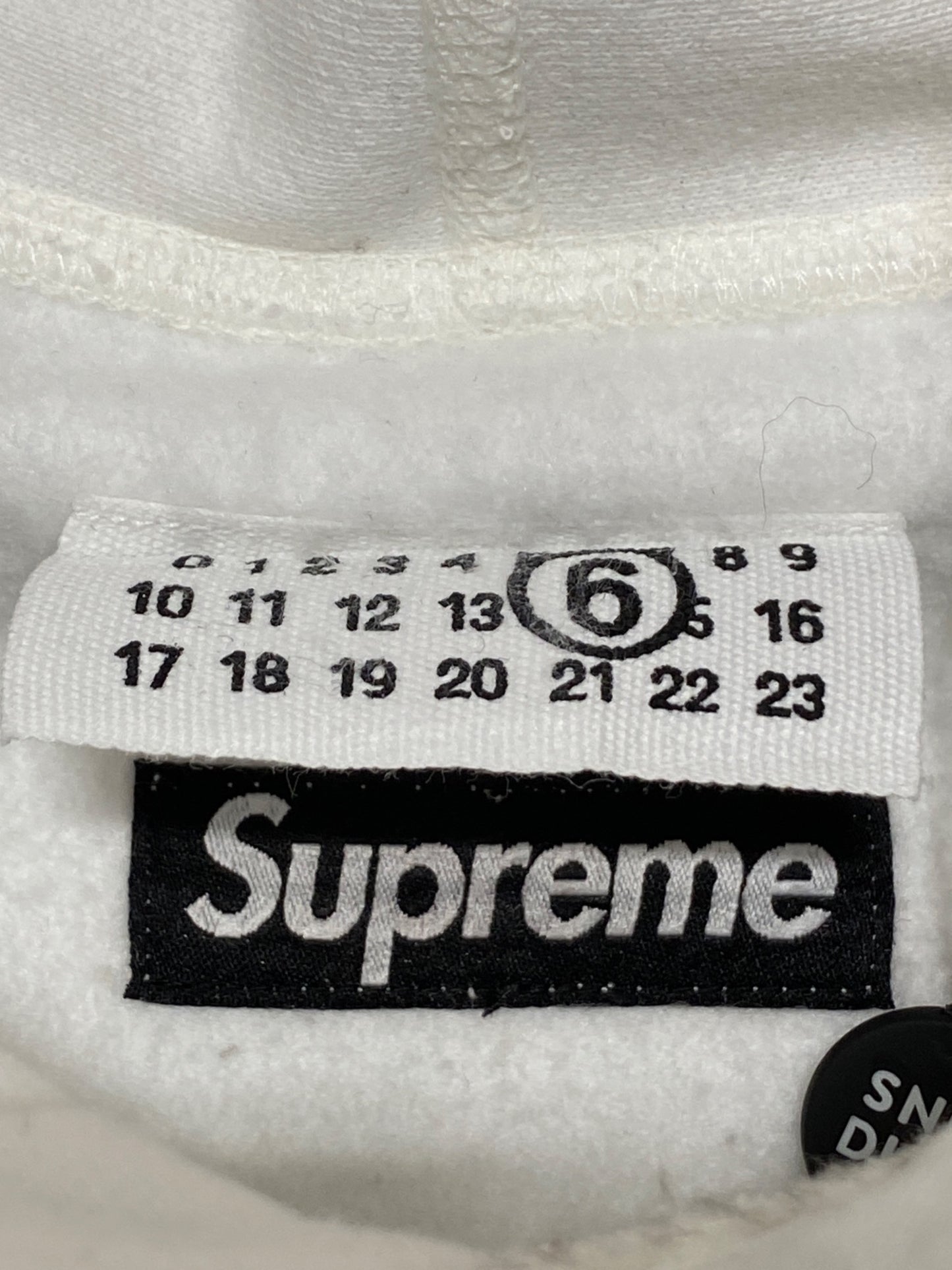[Pre-owned] SUPREME Foil Box Logo Hooded Sweatshirt