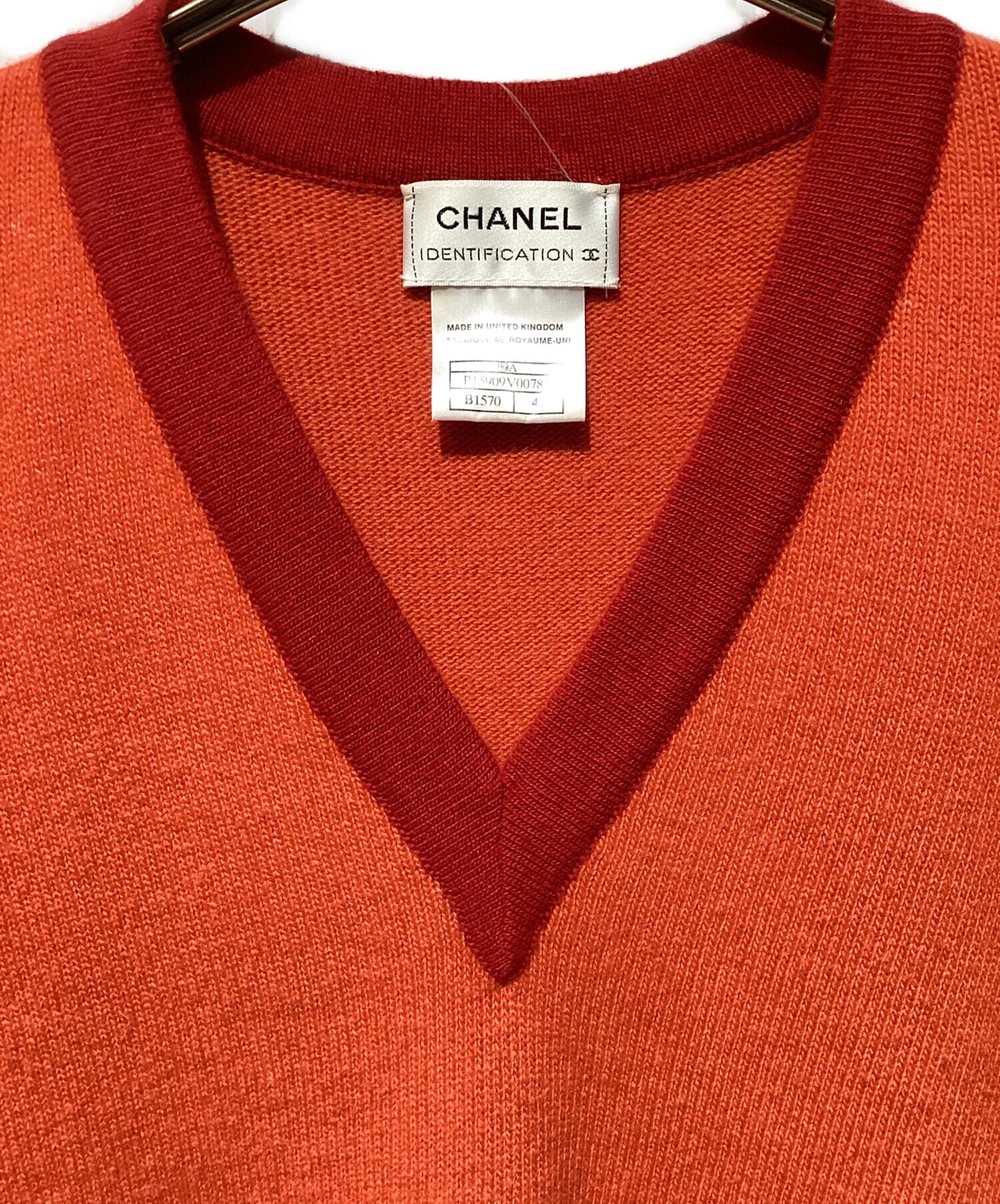 [Pre-owned] CHANEL Cashmere V-neck short-sleeved knit P15909V00783